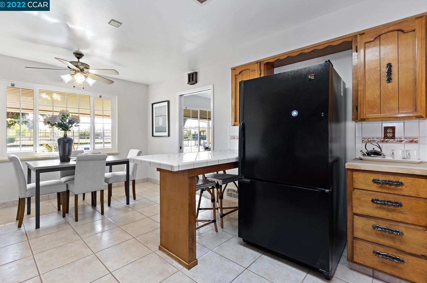 1901 Concord Ave, Los Angeles CA  94513-4929 exterior