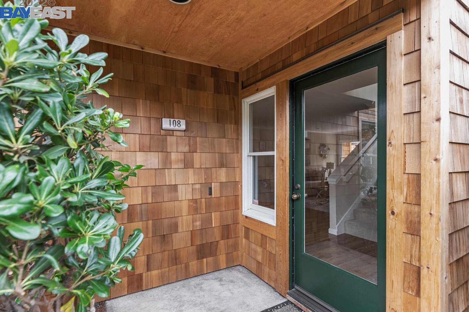 108 Centre Ct, Alameda, CA 94502-6509