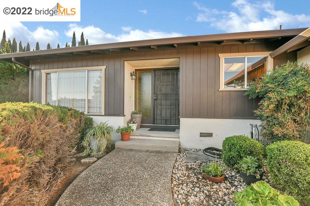 1512 Yellowstone Dr, Antioch, CA 94509-2135
