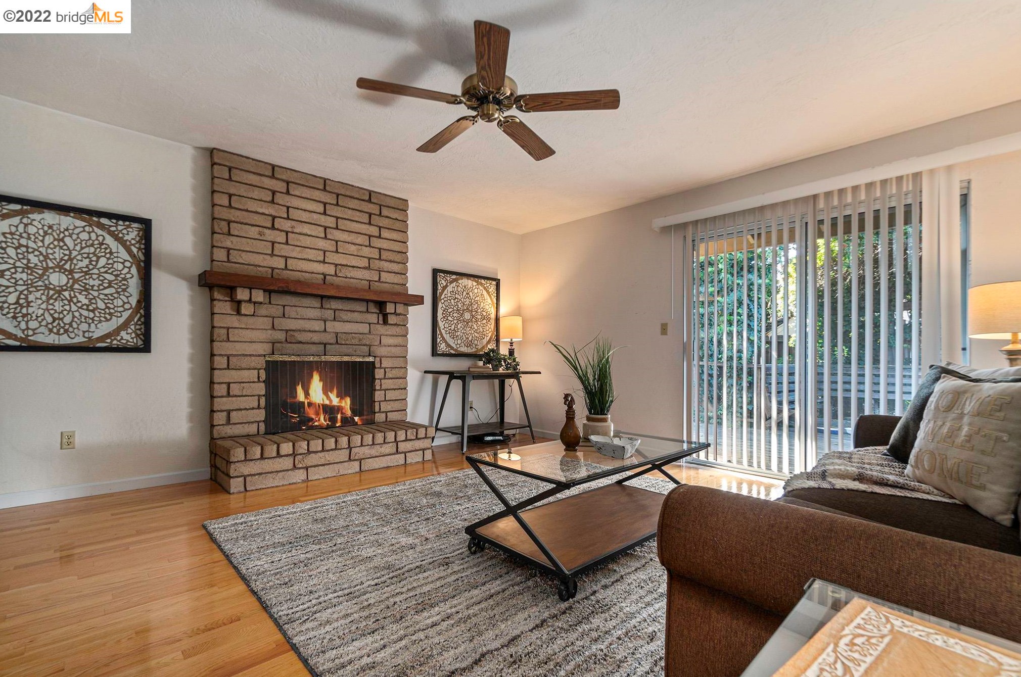 874 Dainty Ave, Los Angeles CA  94513-1206 exterior