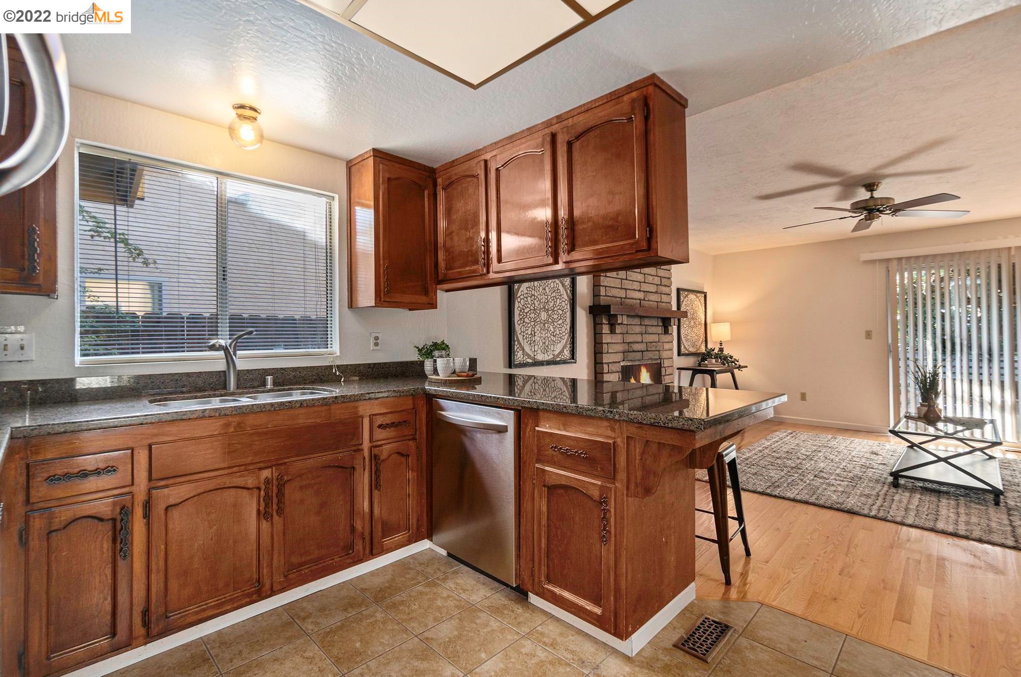 874 Dainty Ave, Los Angeles CA  94513-1206 exterior