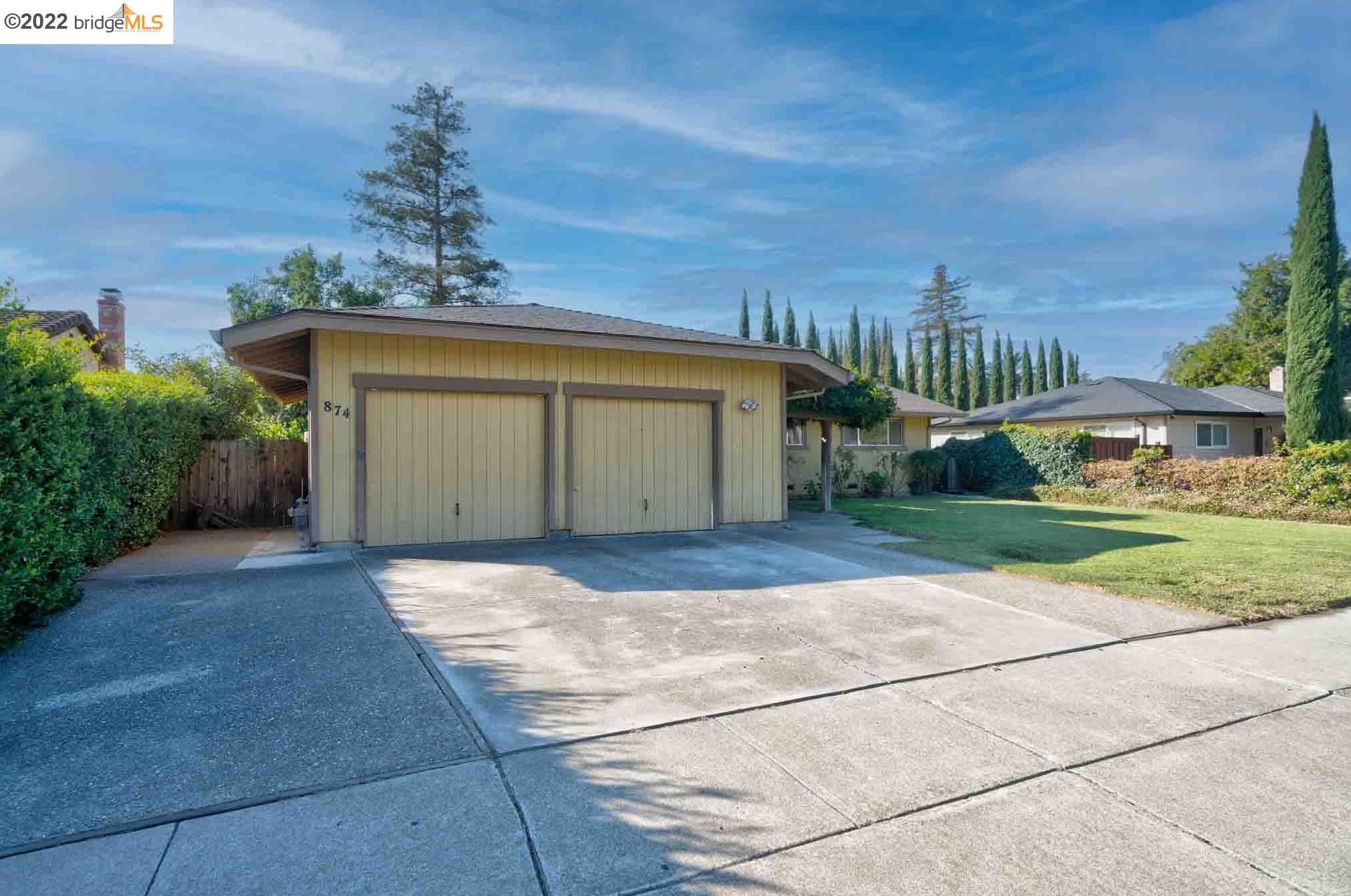 874 Dainty Ave, Los Angeles CA  94513-1206 exterior