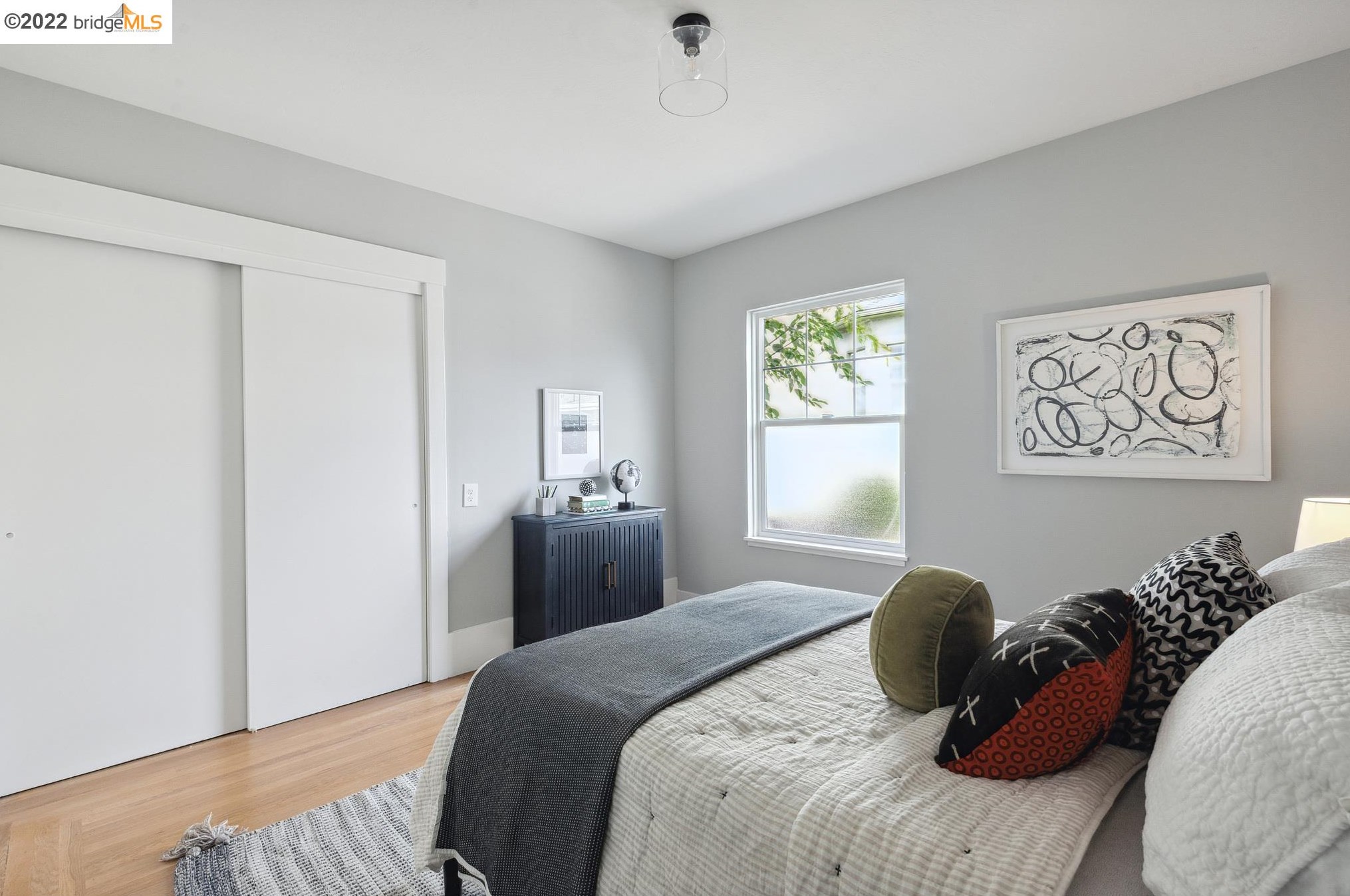 572 Montclair Ave, Oakland CA 94606-1550 exterior