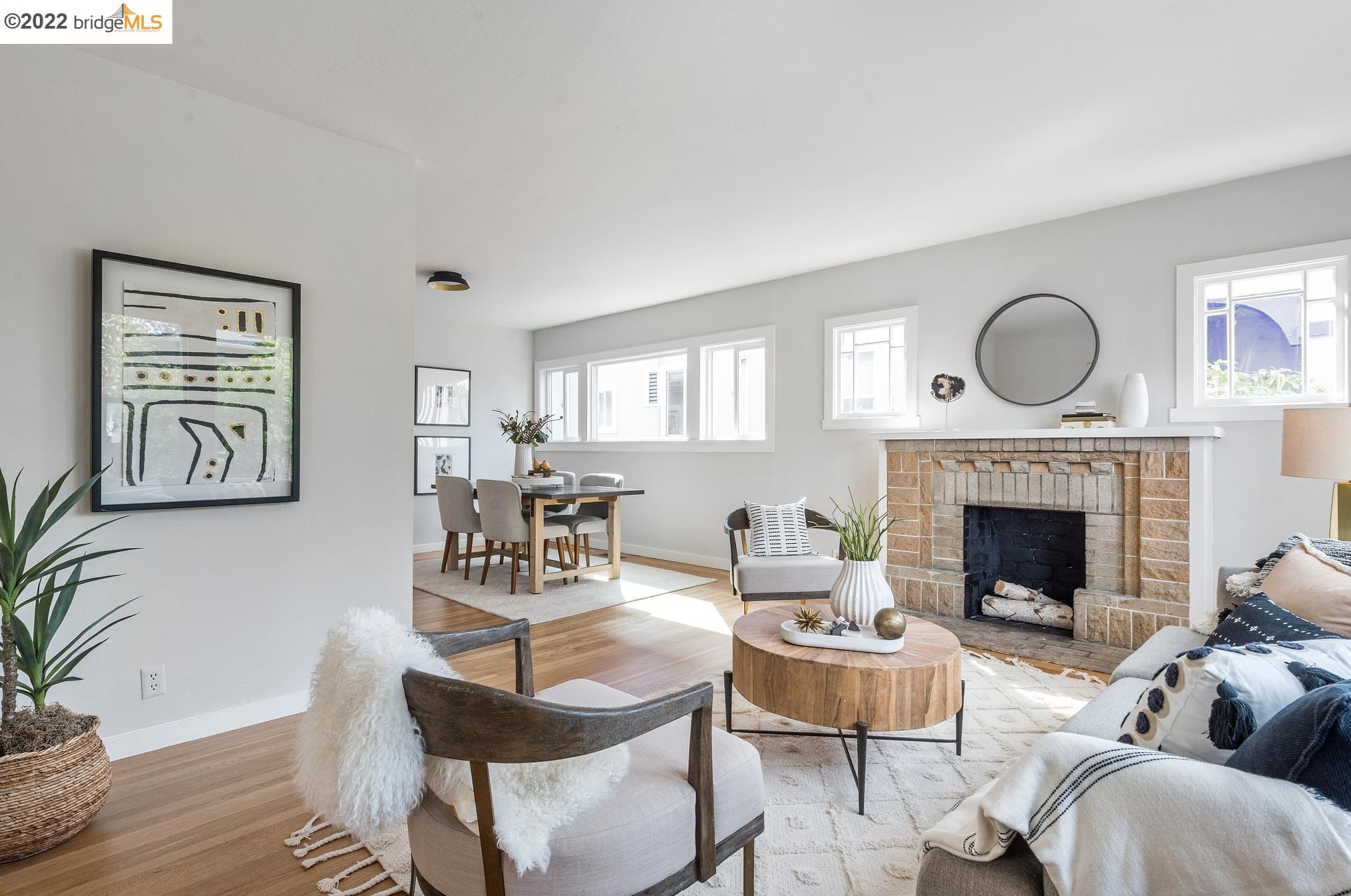 572 Montclair Ave, Oakland CA 94606-1550 exterior