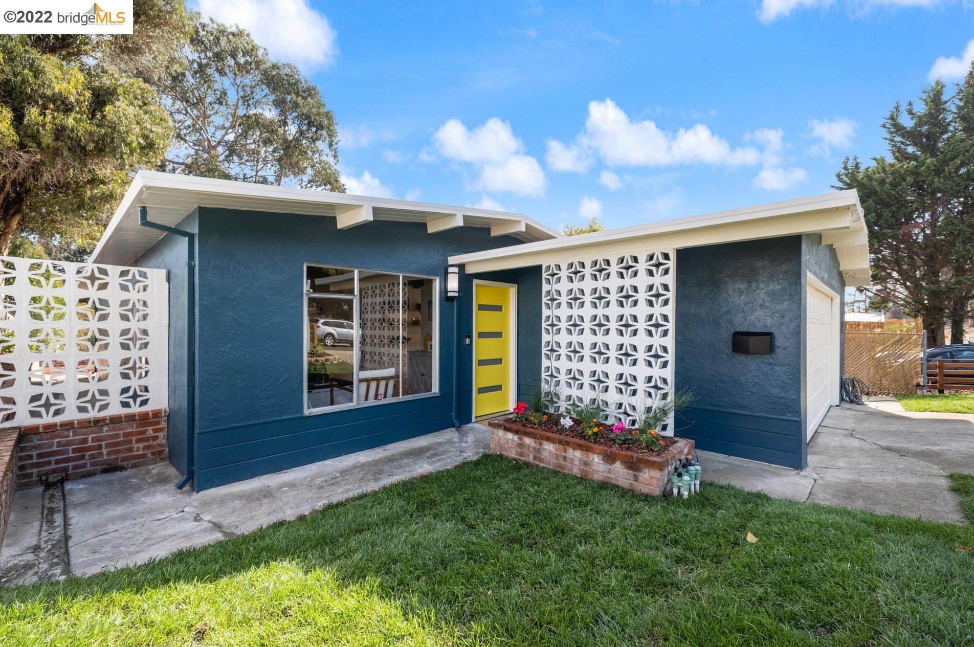 2780 Jo Ann Dr, Richmond, CA 94806-2715