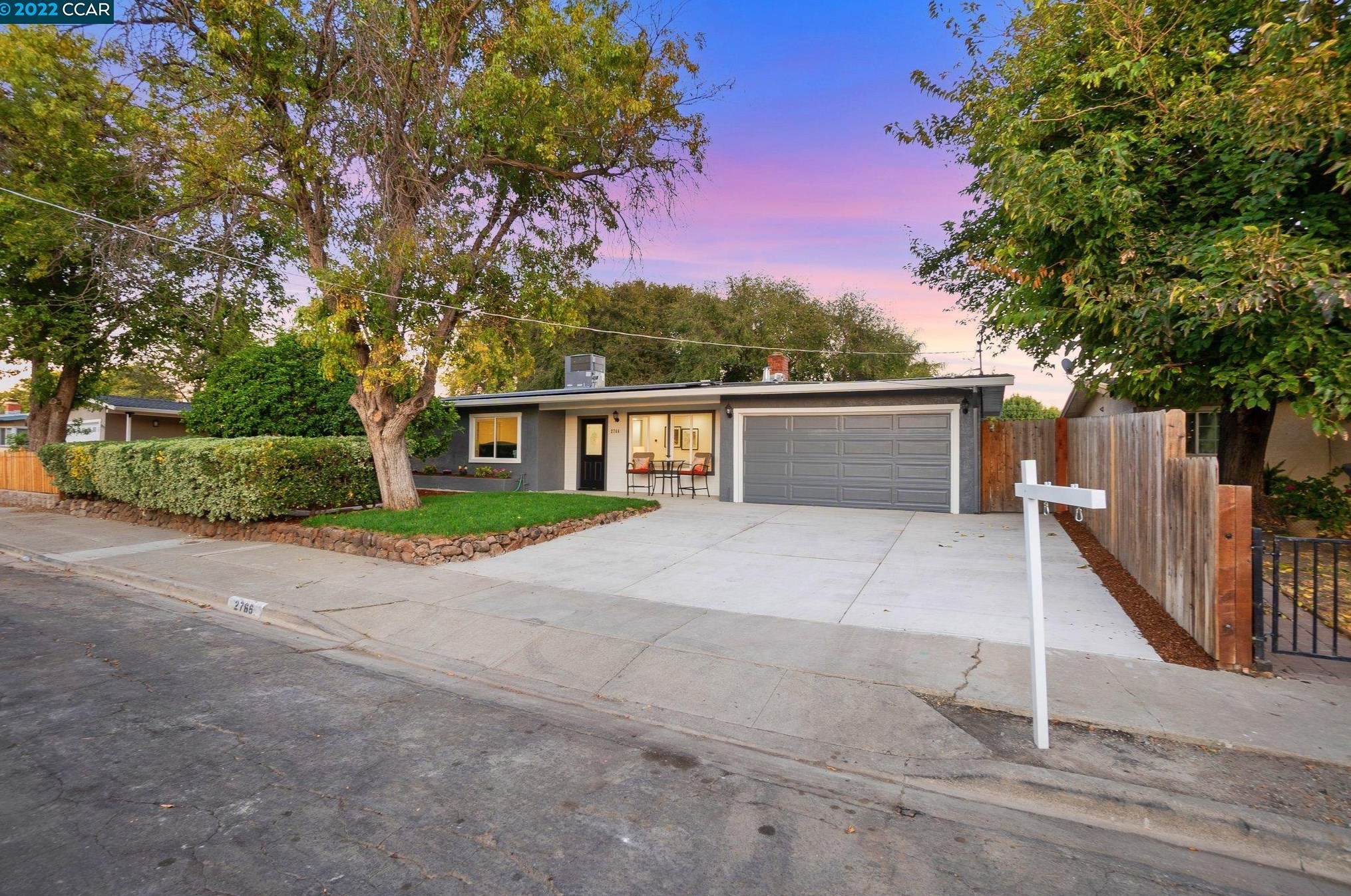 2766 Mayfair Ave, Concord CA  94520-4736 exterior