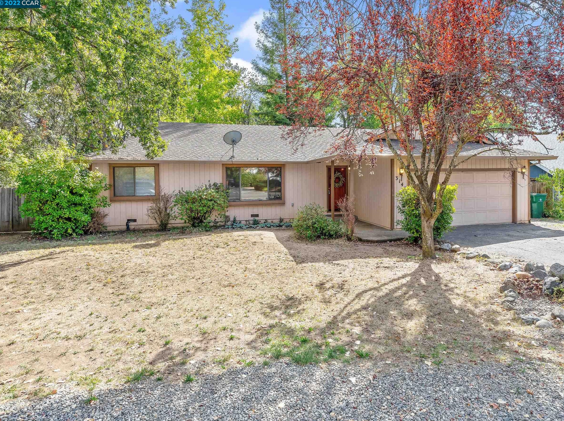 3140 Oxford Rd, Shingle Springs, CA 95682