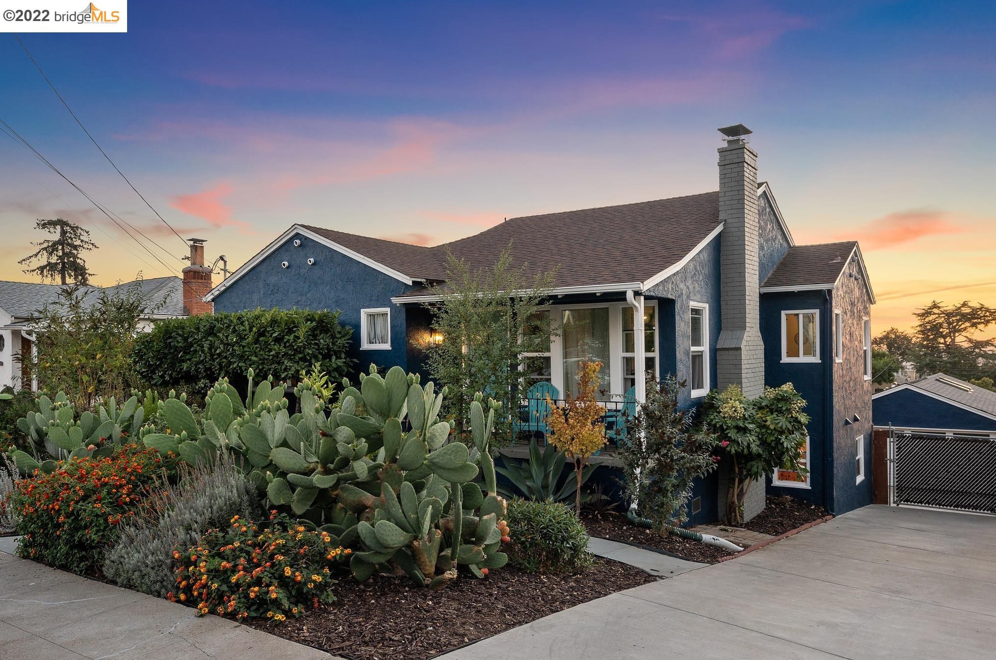 9333 Lawlor St, Oakland, CA 94605-4325