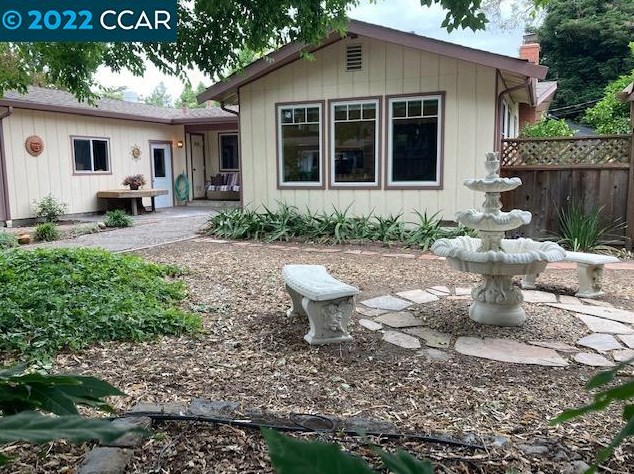 44 Park Ave, Walnut Creek, CA 94595-1610