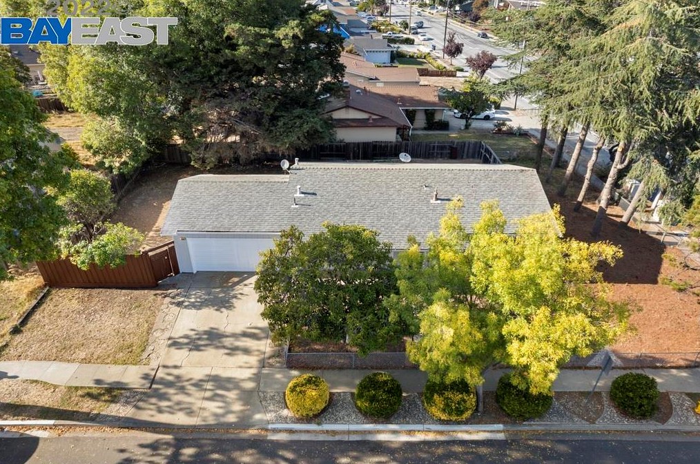 7067 Mayhews Landing Rd, Newark, CA 94560