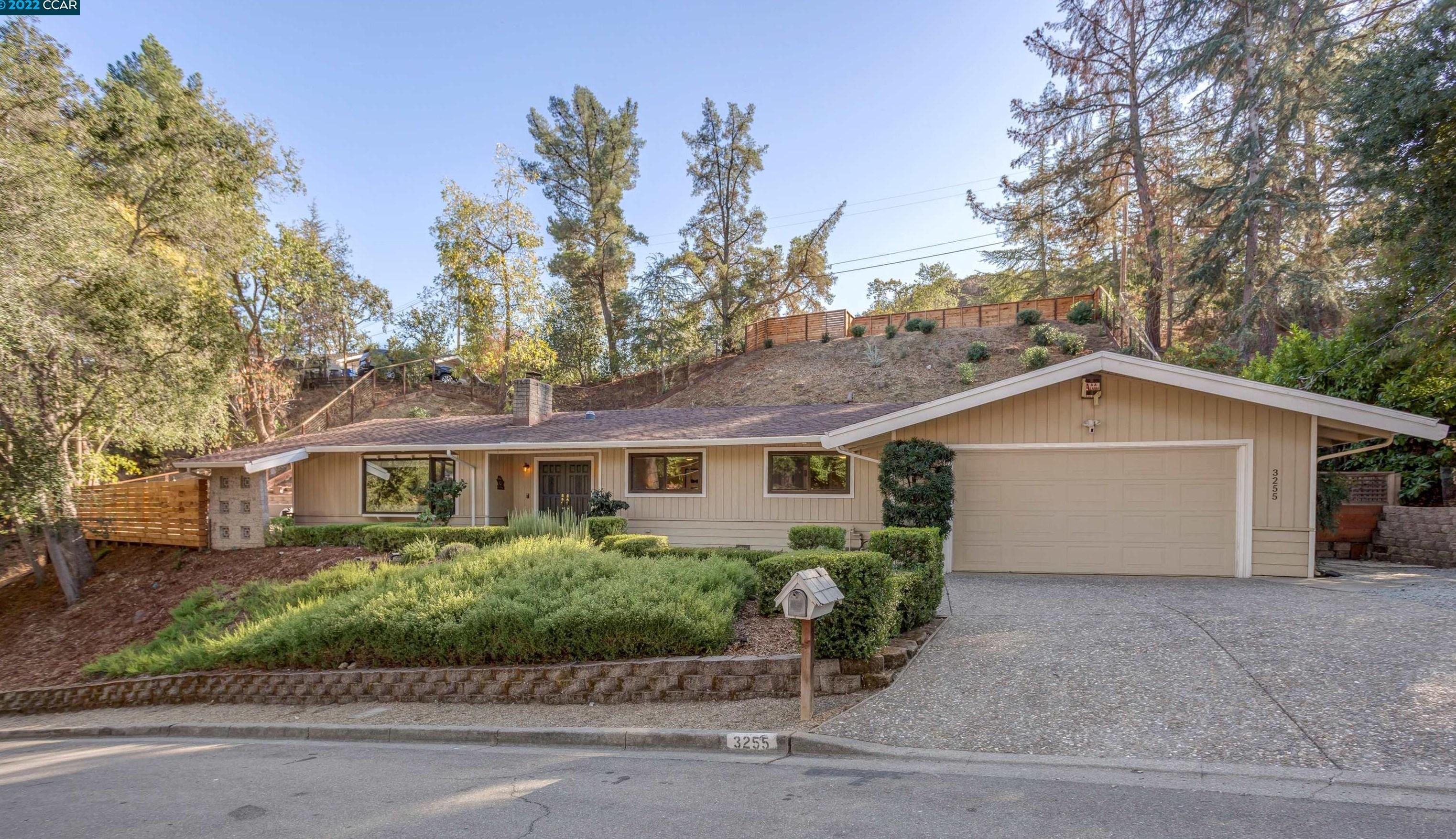 3255 Ameno Dr, Lafayette, CA 94549-4703