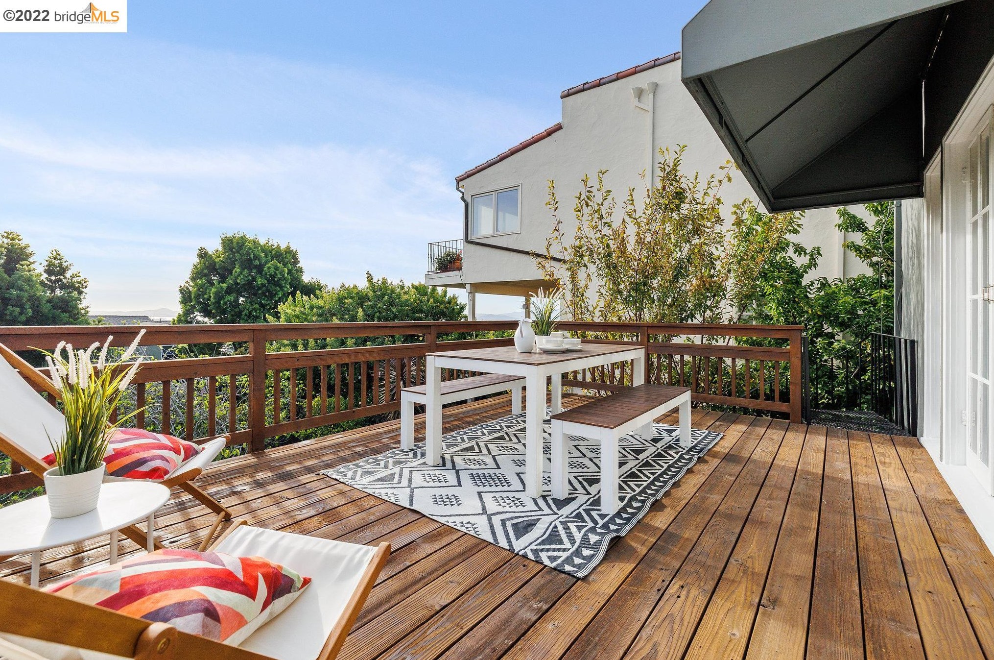 5039 Proctor Ave, Oakland CA 94618-2736 exterior