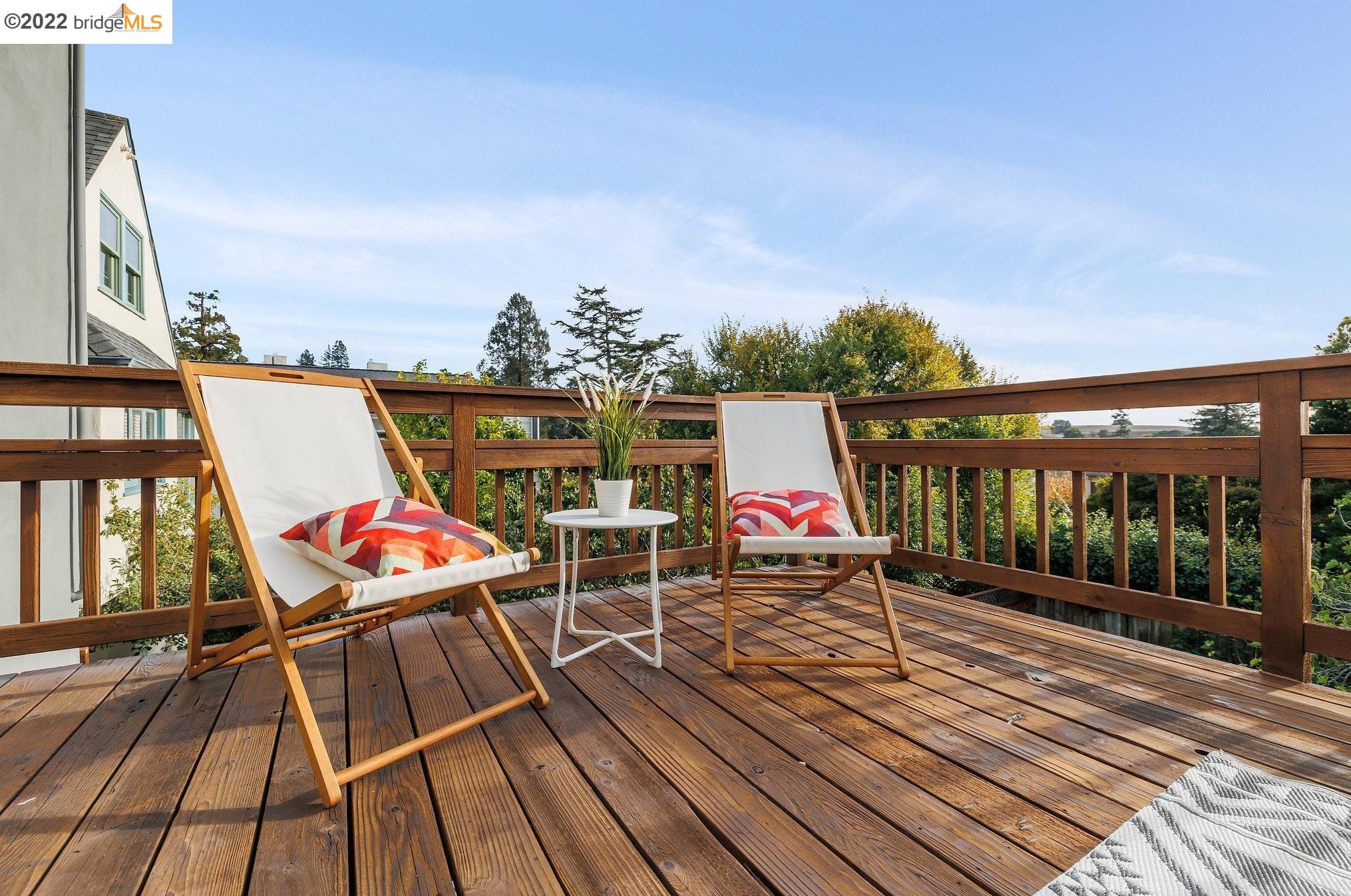 5039 Proctor Ave, Oakland CA 94618-2736 exterior