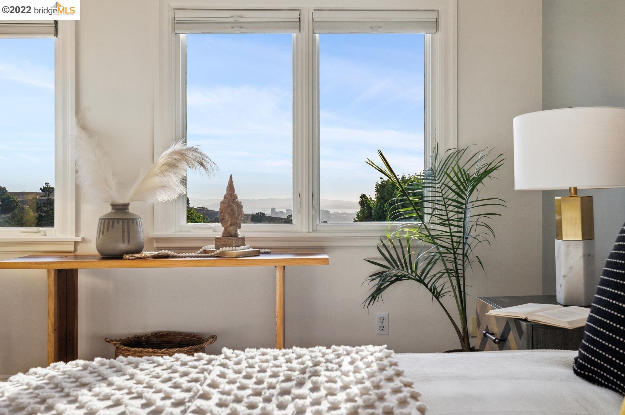 5039 Proctor Ave, Oakland CA 94618-2736 exterior