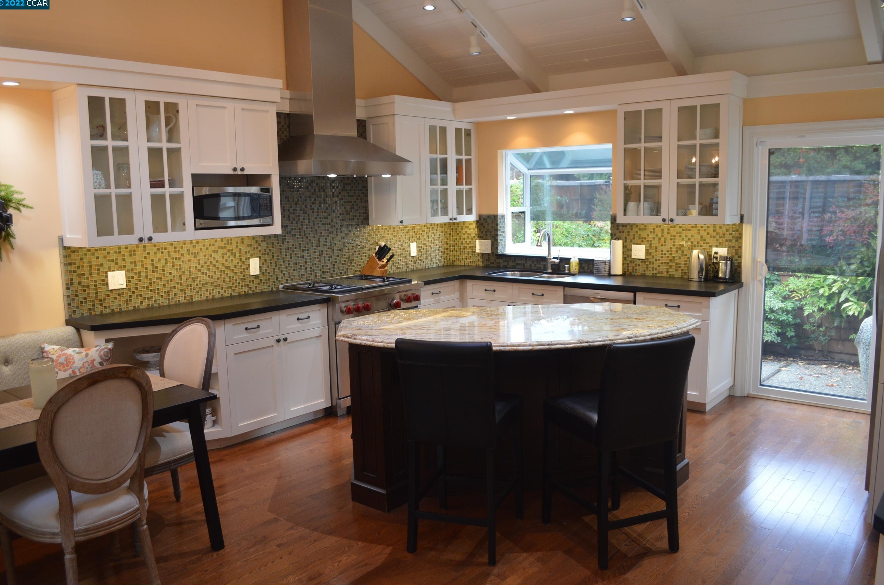 212 The Knl, Orinda, CA 94563