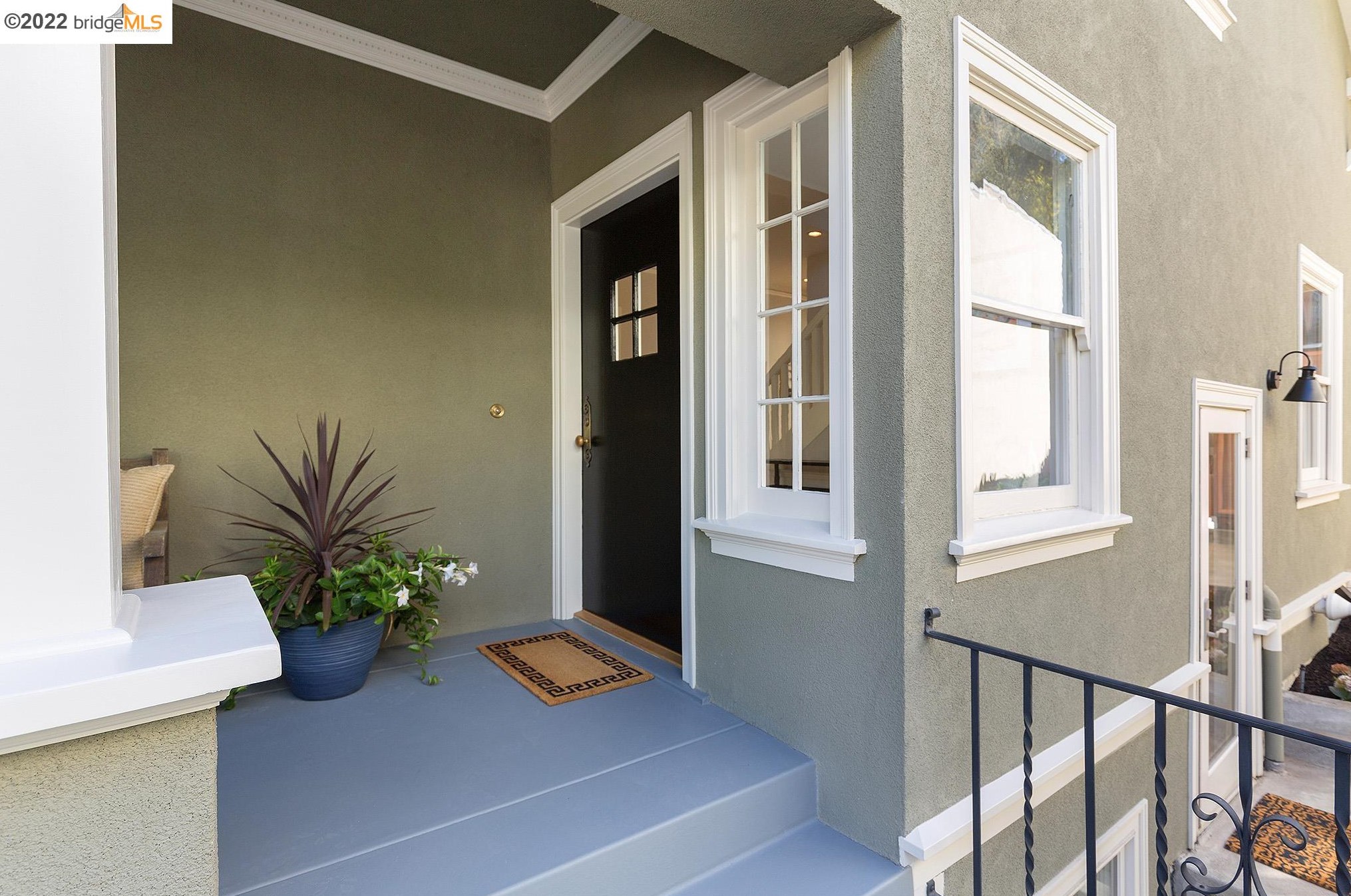 123 Greenbank Ave, Oakland, CA 94611