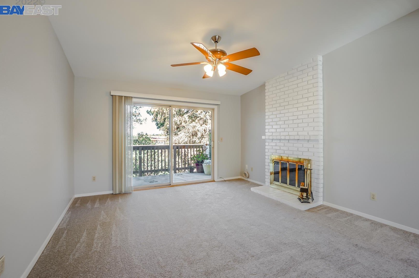 2055 Sierra Rd #111, Concord, CA 94518