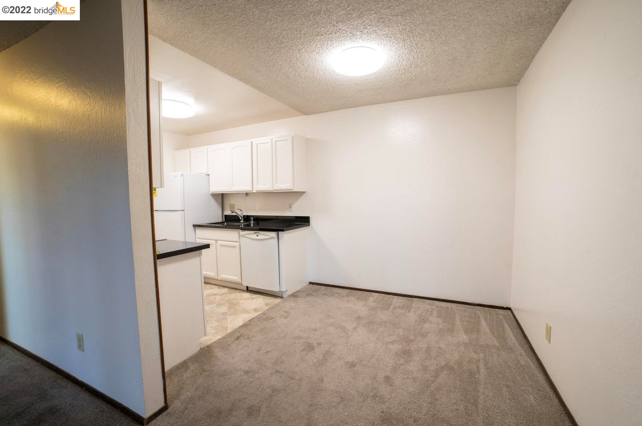 1413 Marchbanks Dr, Walnut Creek, CA 94598-2006