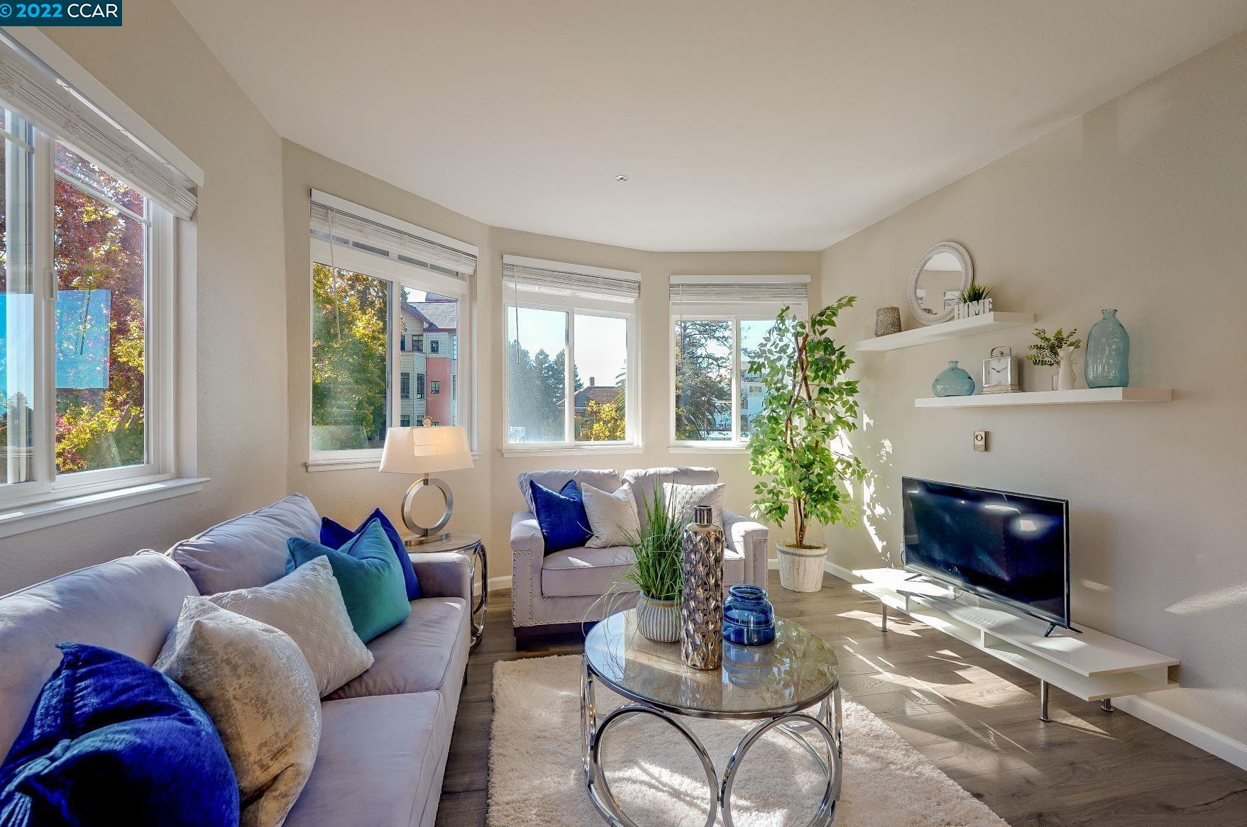 2615 Telegraph Ave #201, Berkeley, CA 94704