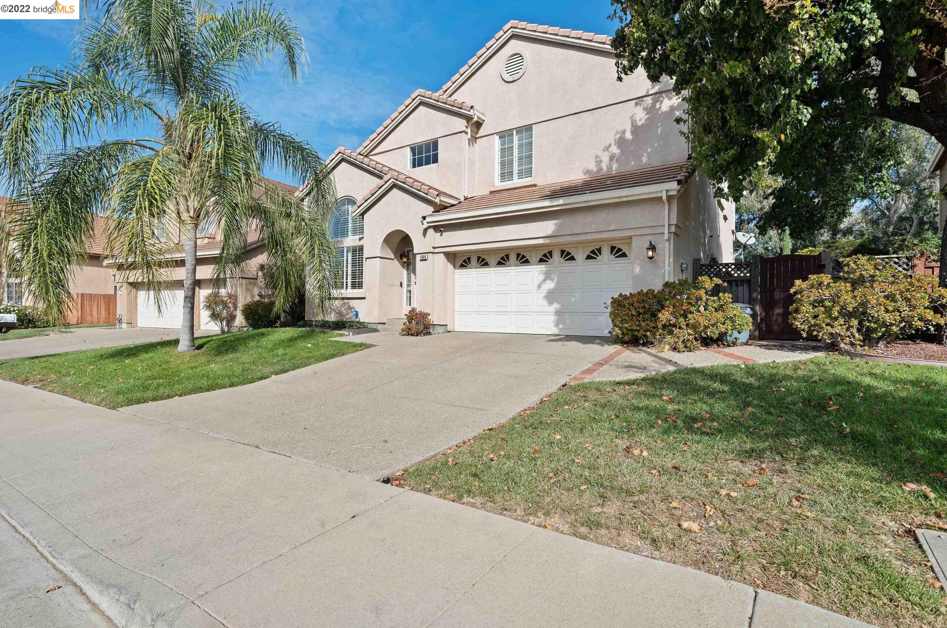 1909 Mount Hamilton Dr, Antioch, CA 94531-8357