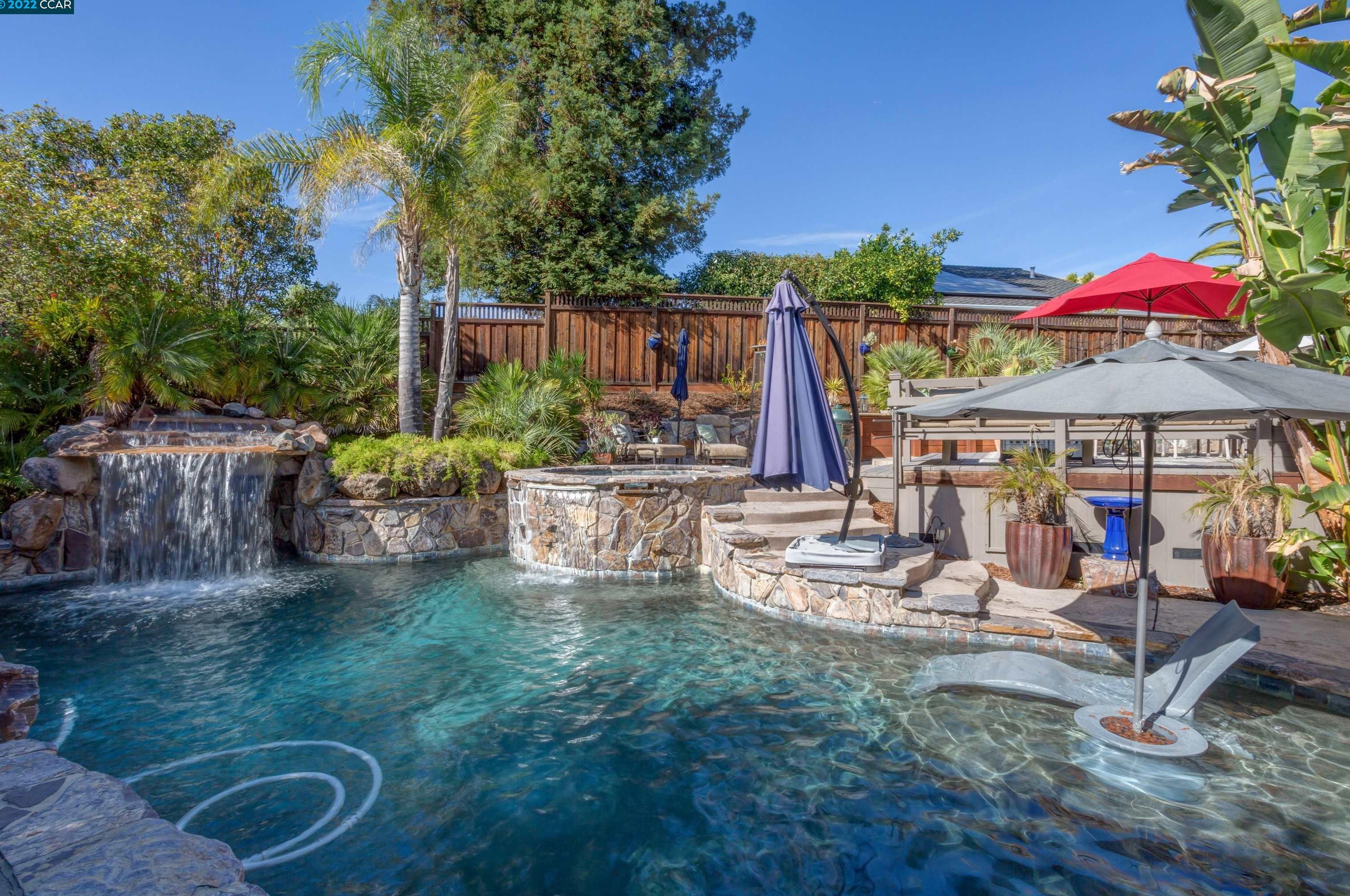 21 Shetland Ln, Concord CA  94523-1615 exterior