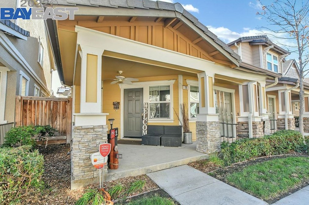 75 Roadrunner St, Los Angeles, CA 94513-1584