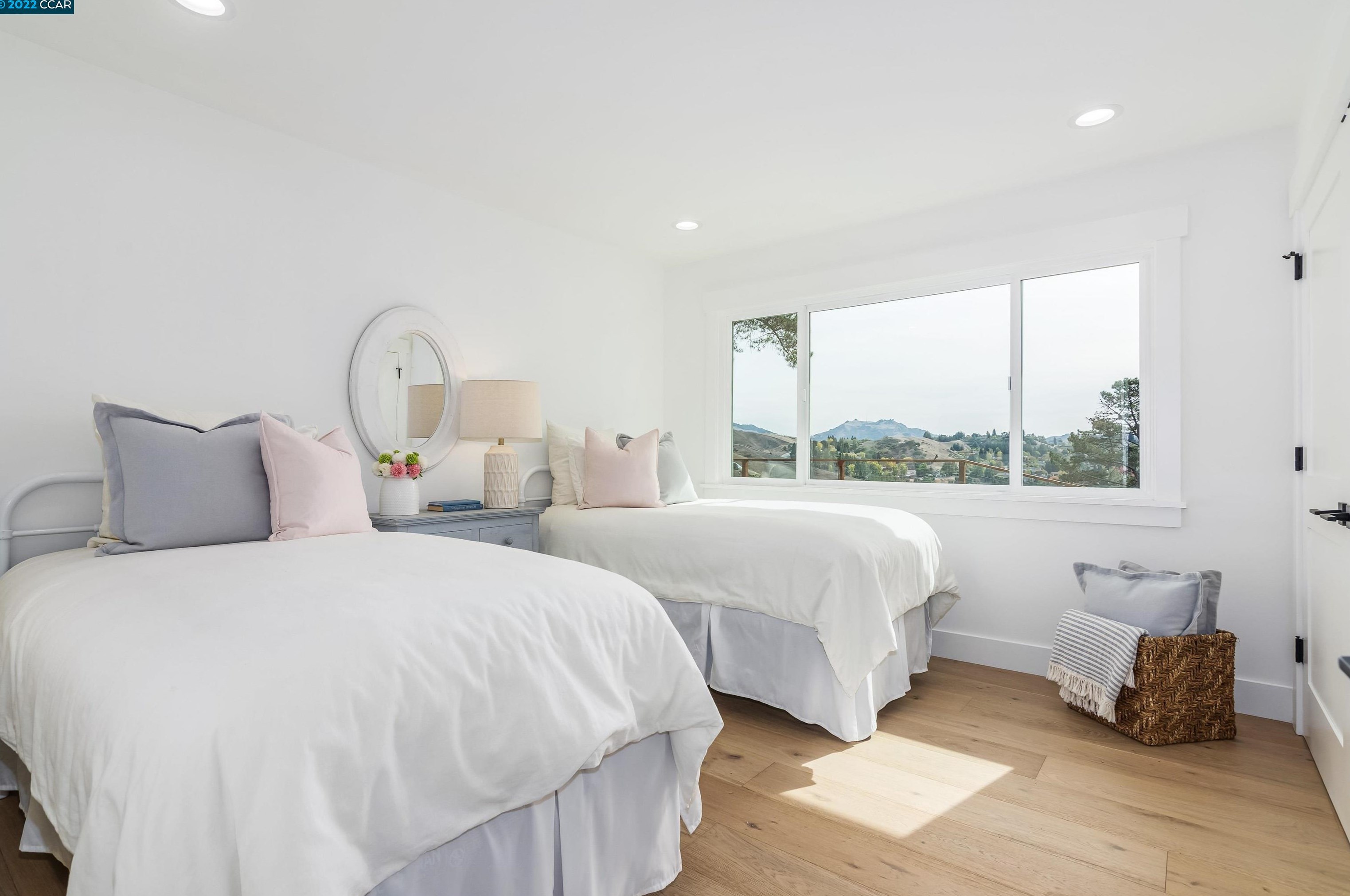 48 La Salle Dr, Moraga CA  94556-1510 exterior