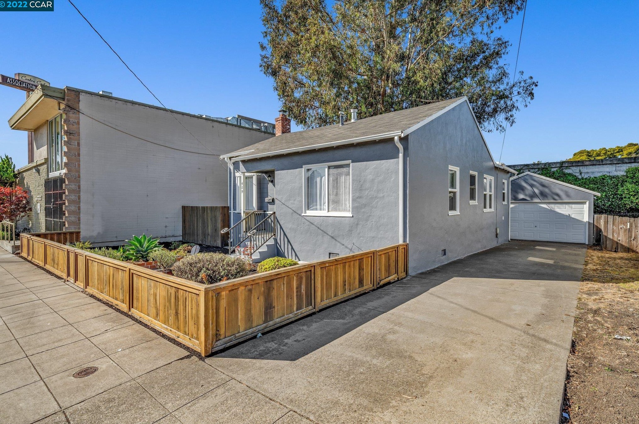 429 46th St, Richmond, CA 94805-2301