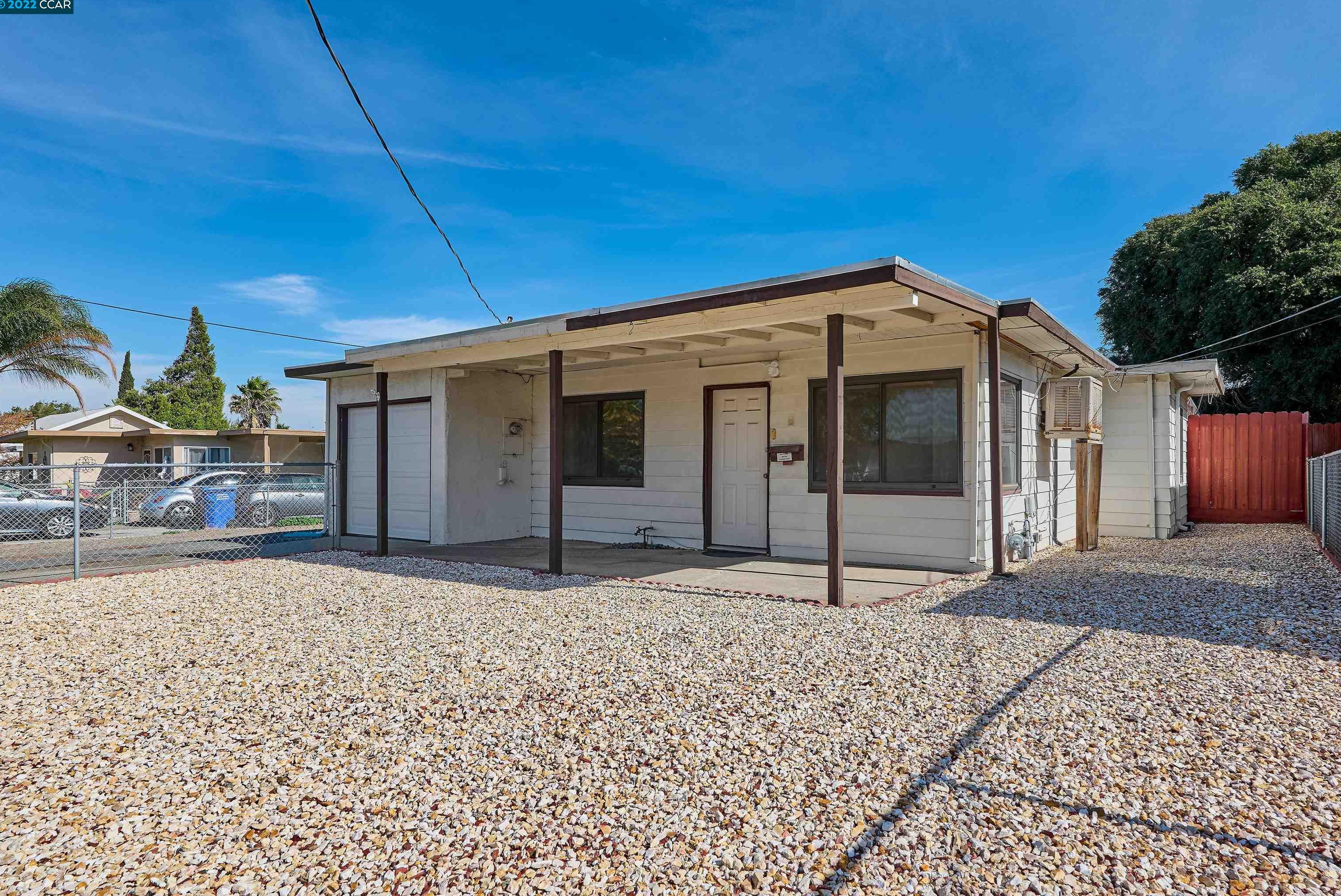 34 Wharf Dr, West Pittsburg, CA 94565