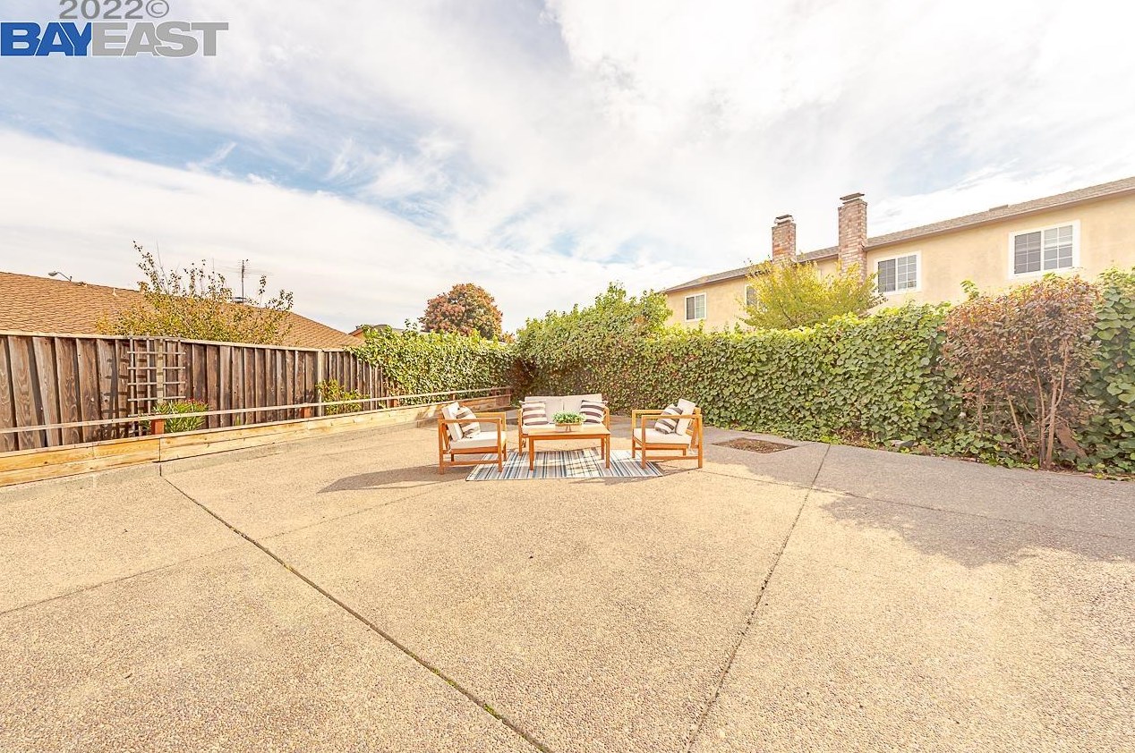31126 Varni Pl, Union City CA  94587-2638 exterior