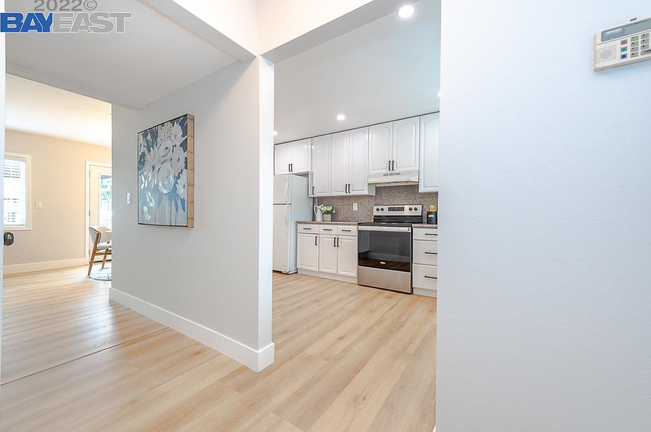 31126 Varni Pl, Union City CA  94587-2638 exterior