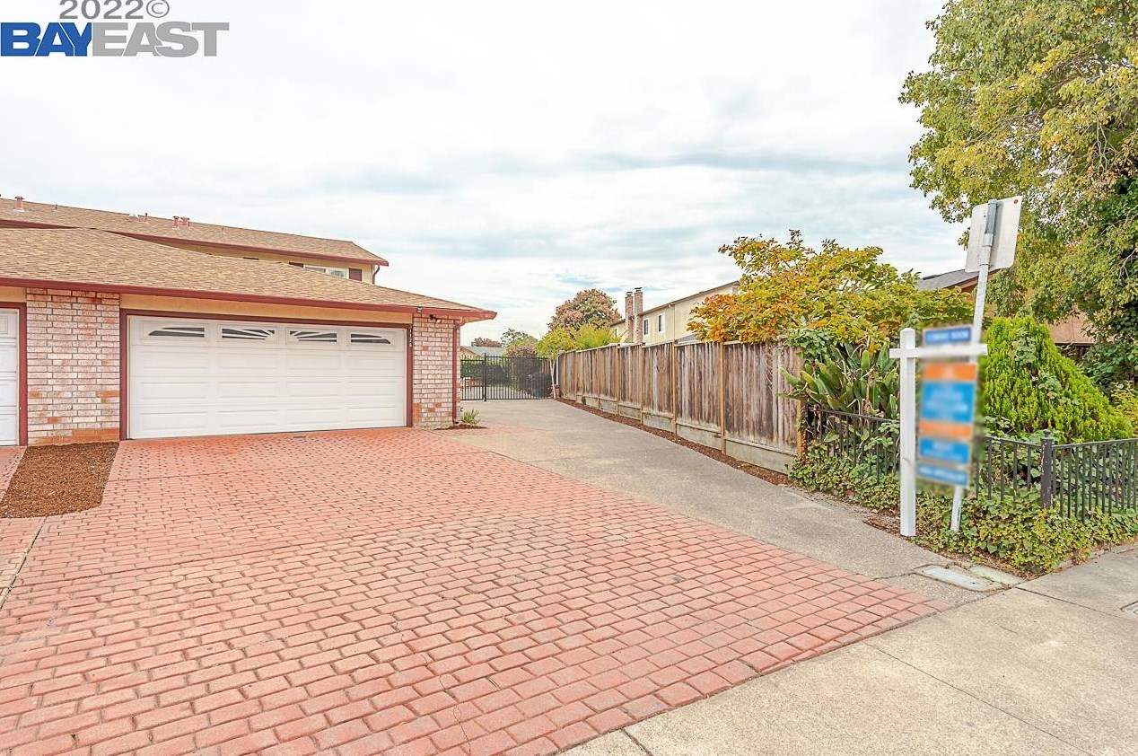 31126 Varni Pl, Union City CA  94587-2638 exterior