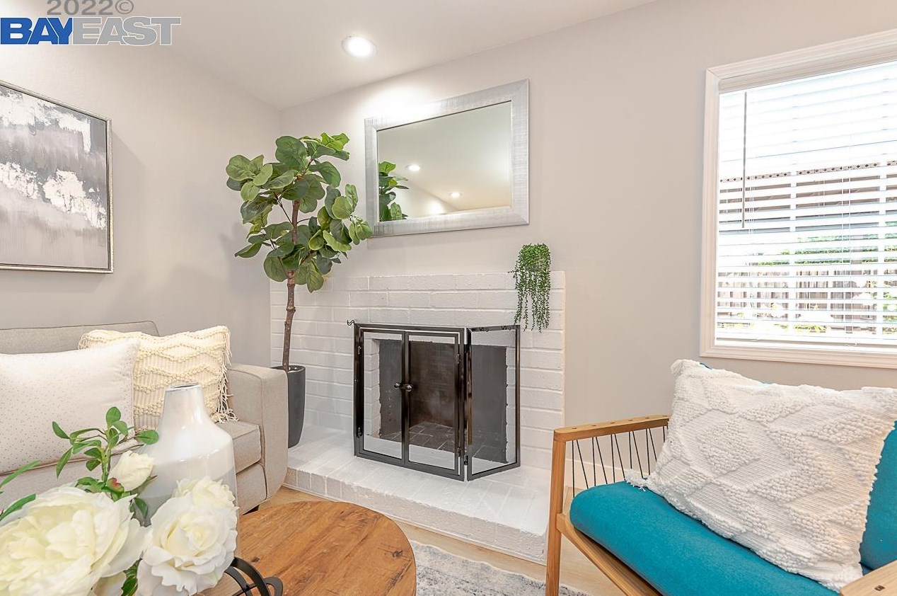 31126 Varni Pl, Union City CA  94587-2638 exterior