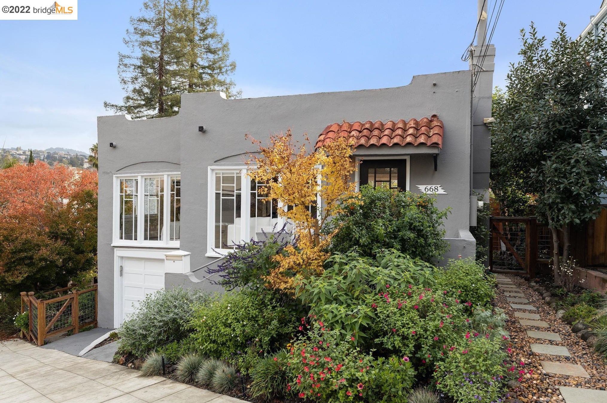 668 Jean St, Oakland, CA 94610