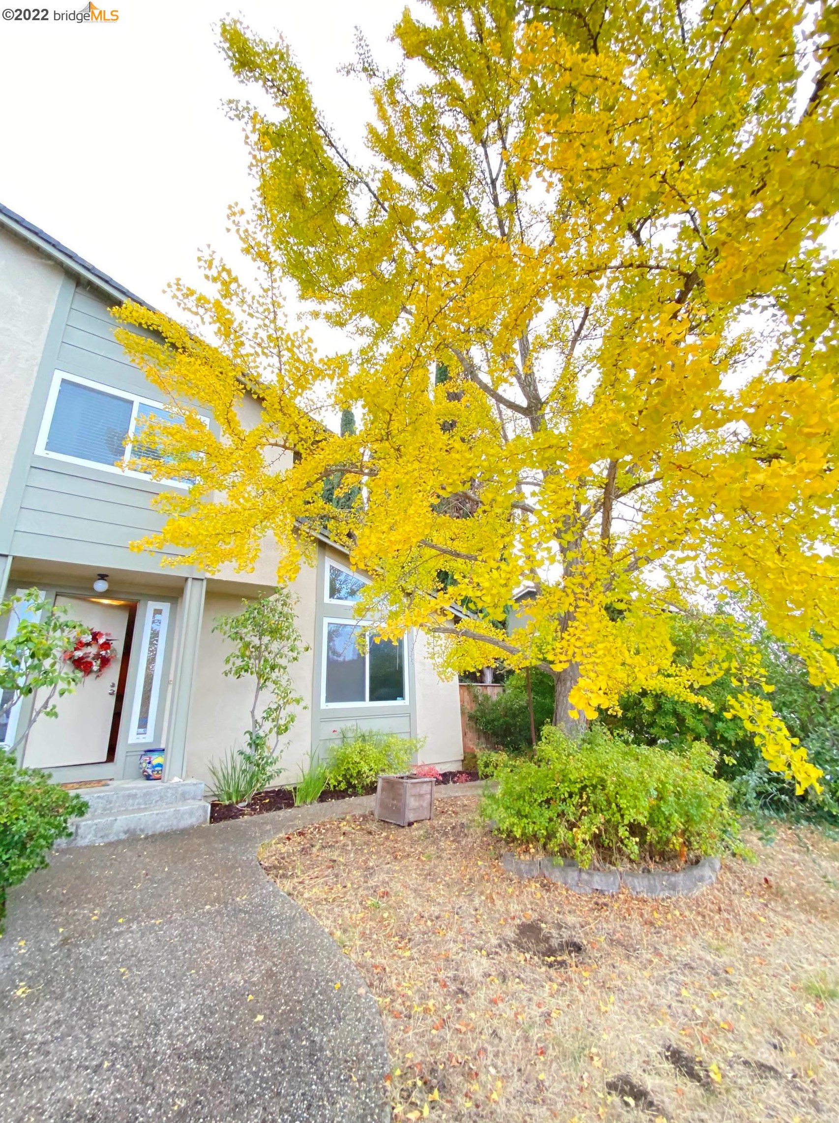190 Violet Rd, Rodeo, CA 94547-1025