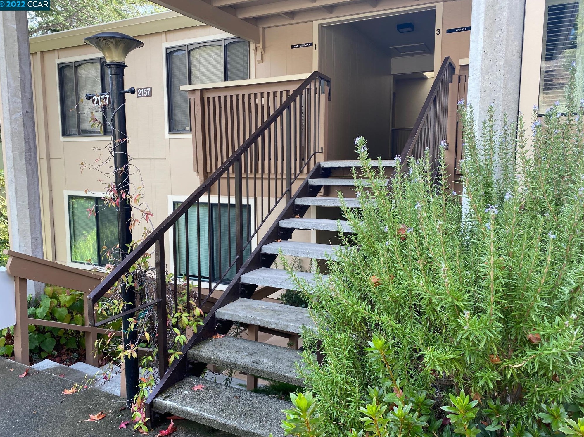 2157 Golden Rain Rd, Walnut Creek, CA 94595-1903