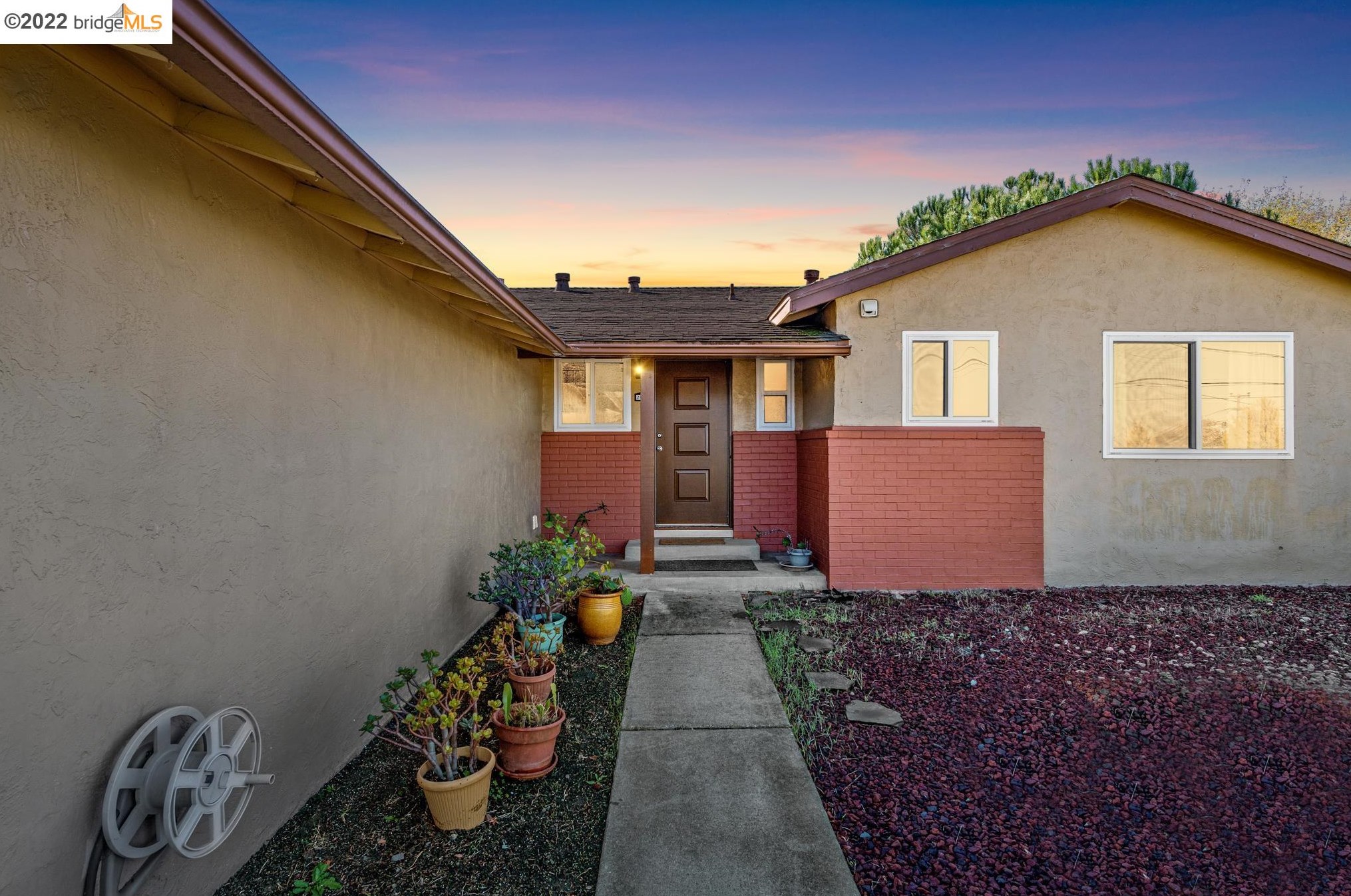 2535 Kenney Dr, Richmond, CA 94806-1511