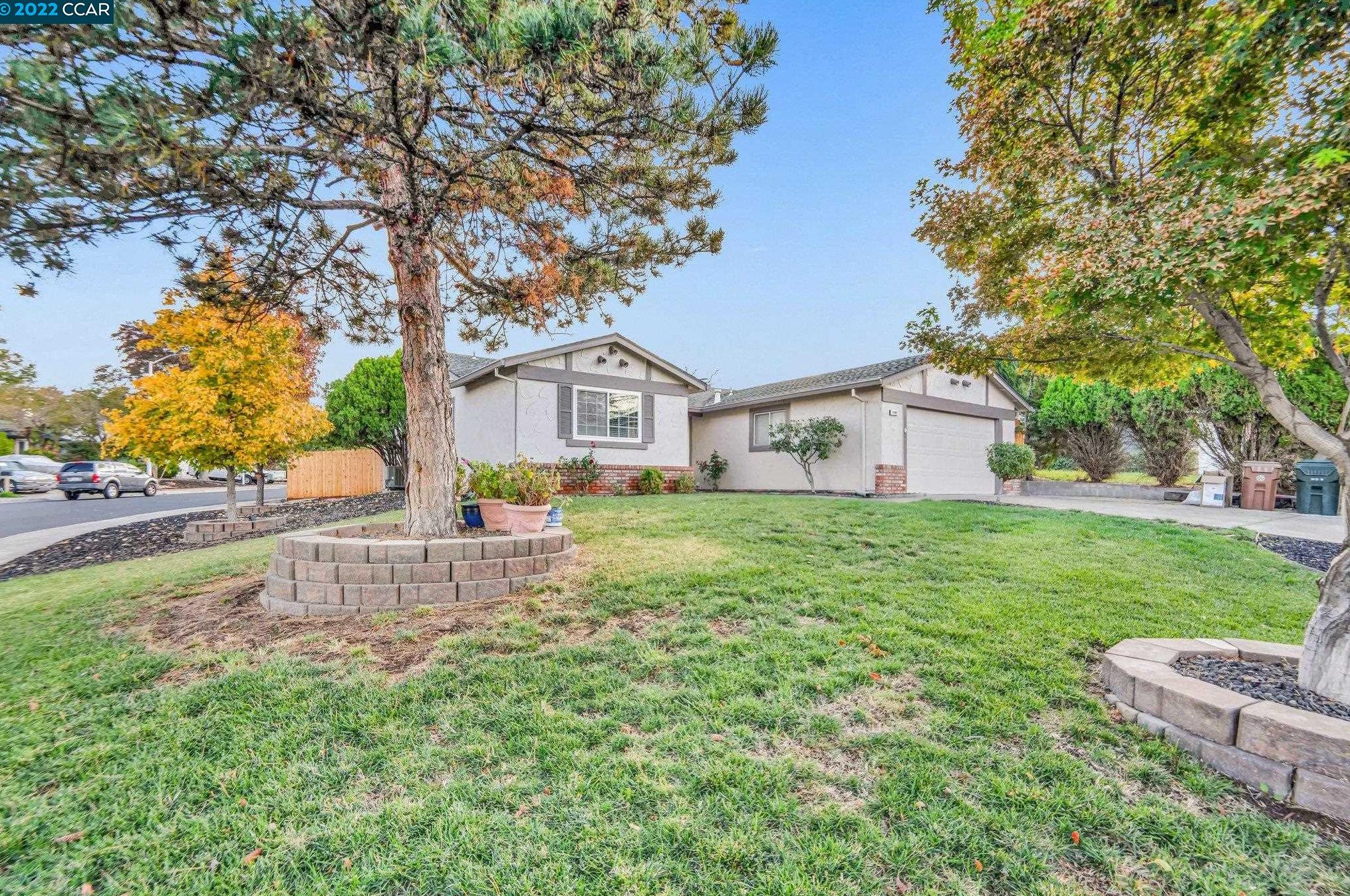 2101 Silverado Dr, Antioch, CA 94509-5843