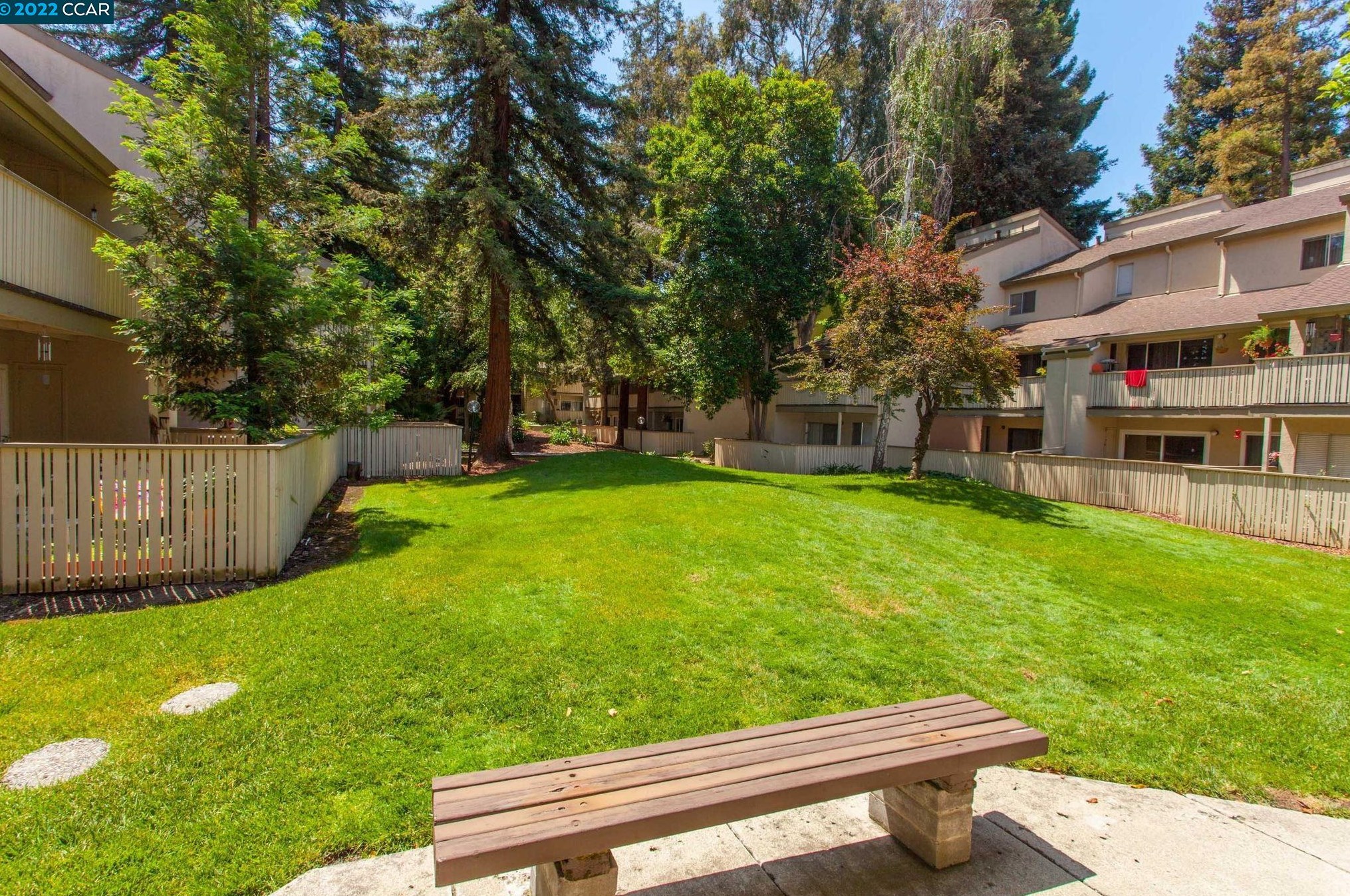 2700 Oak Rd #30, Walnut Creek, CA 94597