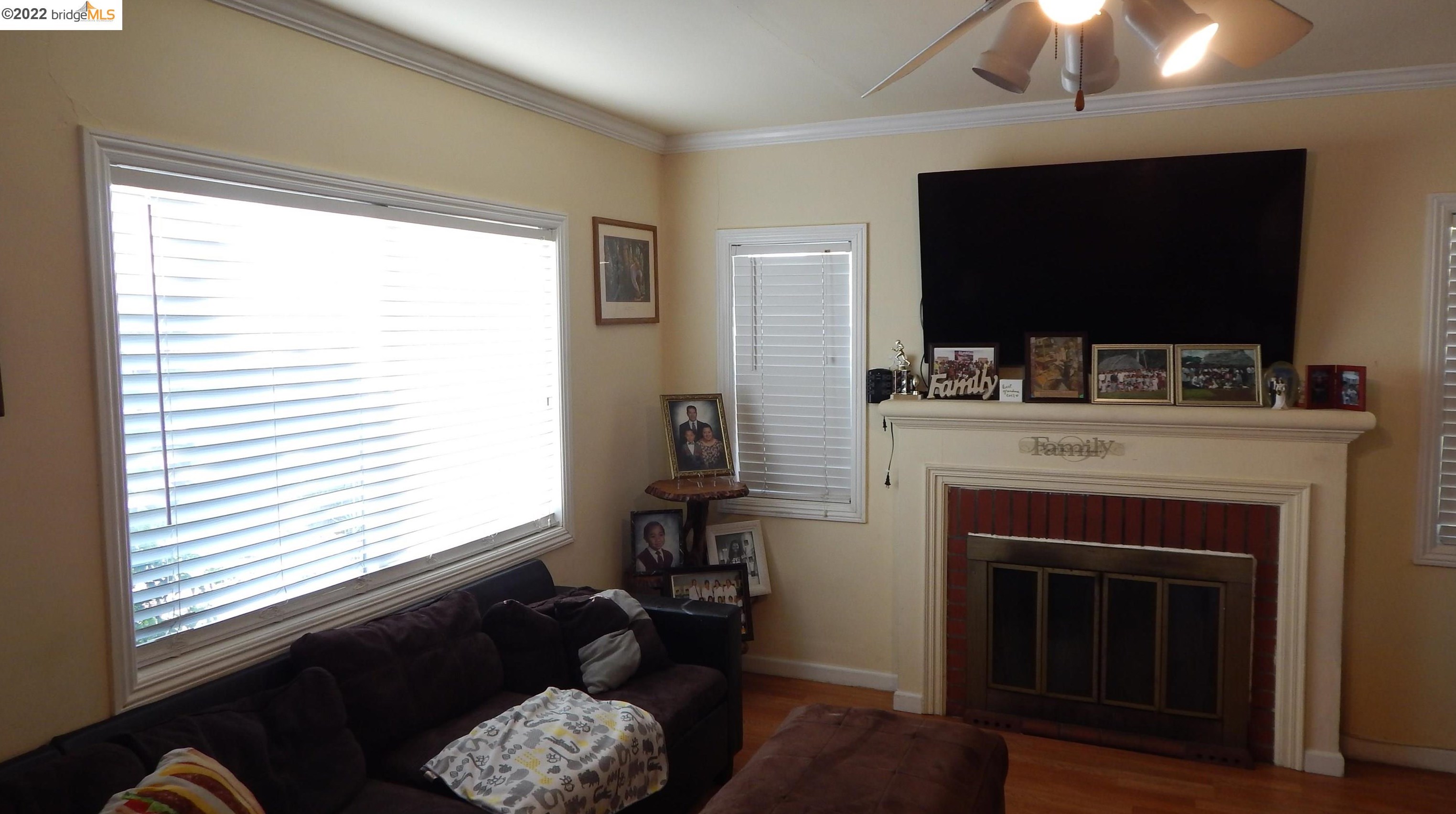 6256 Hayes St, Oakland, CA 94621