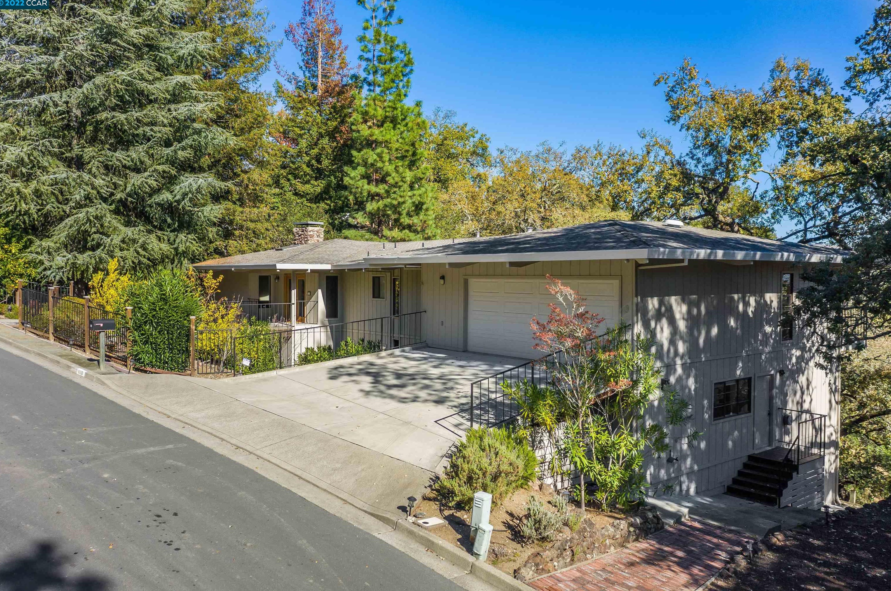 1110 Via Media, Lafayette, CA 94549-2922