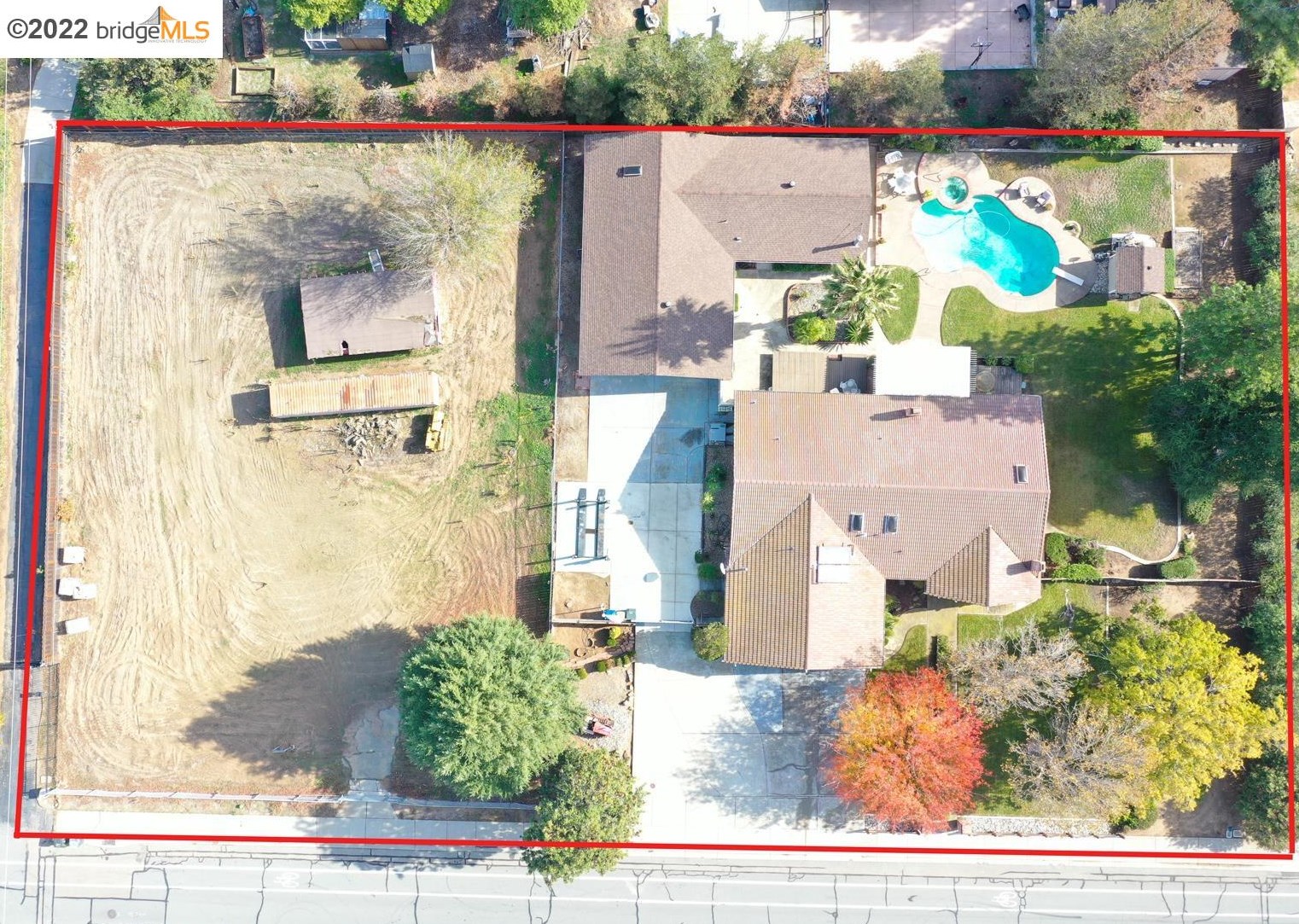 2401 Phillips Ln, Antioch, CA 94509