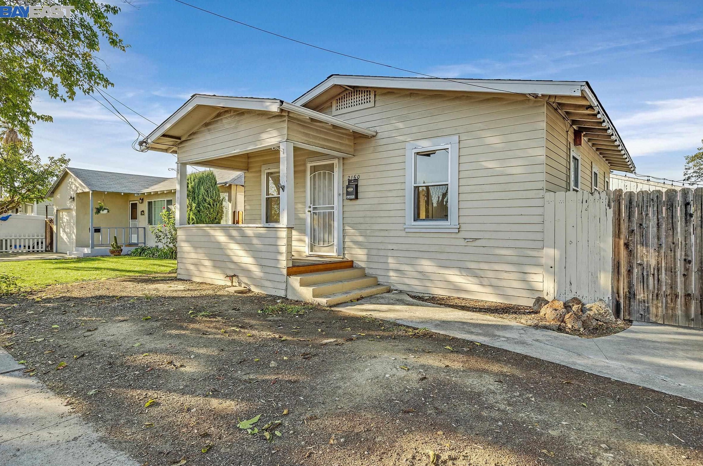 2160 Chestnut St, Livermore, CA 94551
