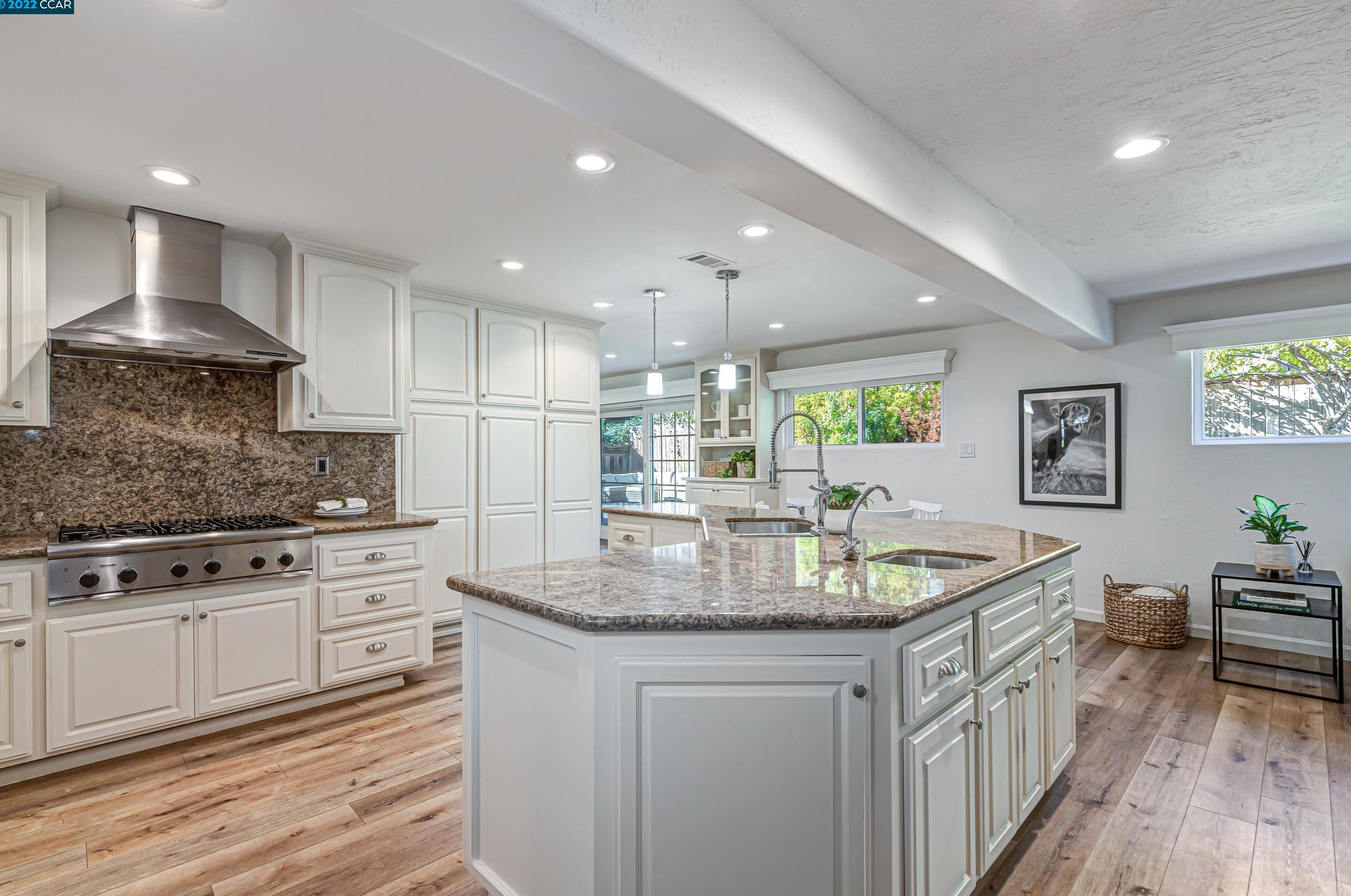 1612 Merian Dr, Concord CA  94523-2264 exterior