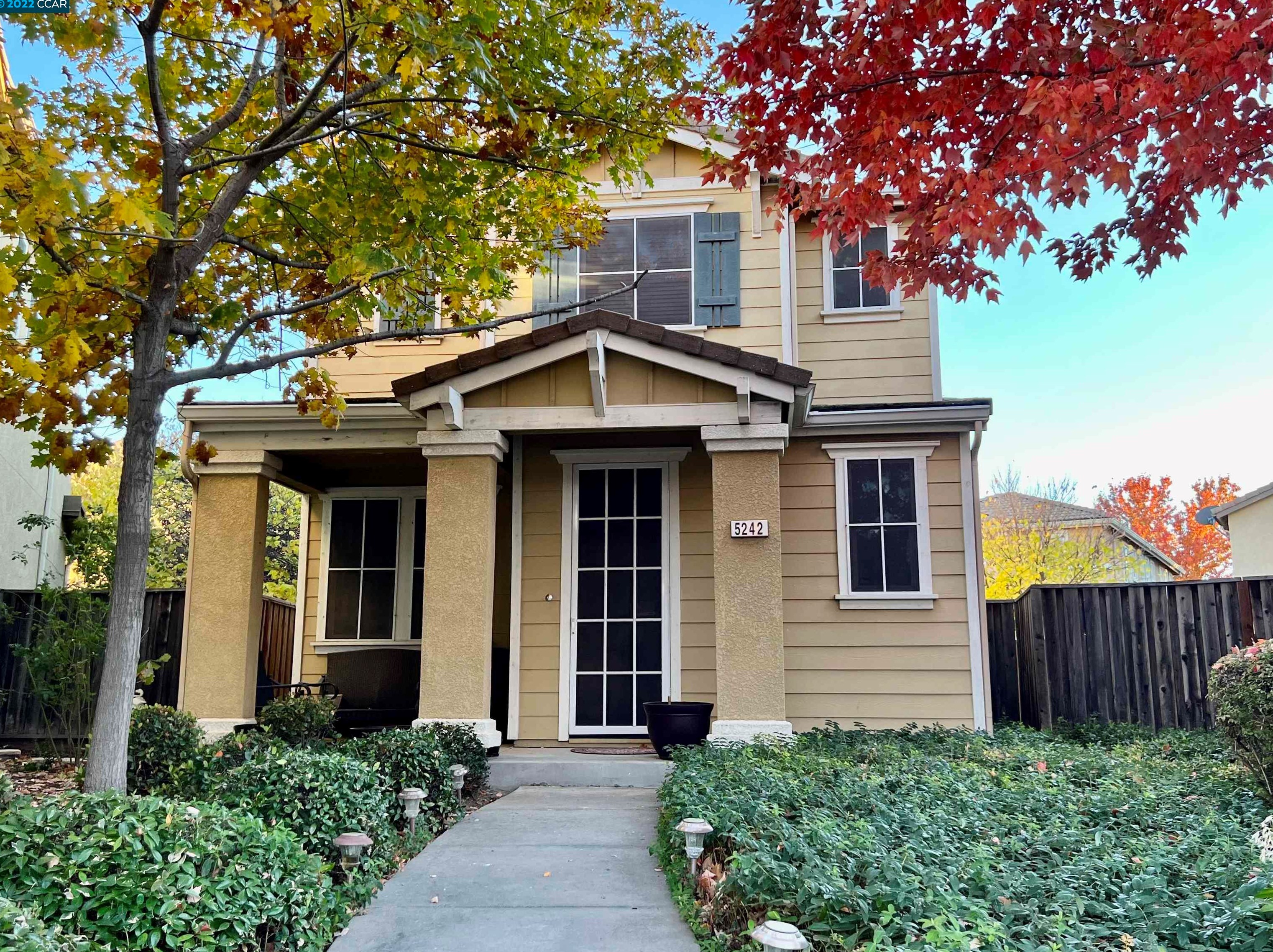 5242 Moonlit Bay Way, Sacramento, CA 95835-2616