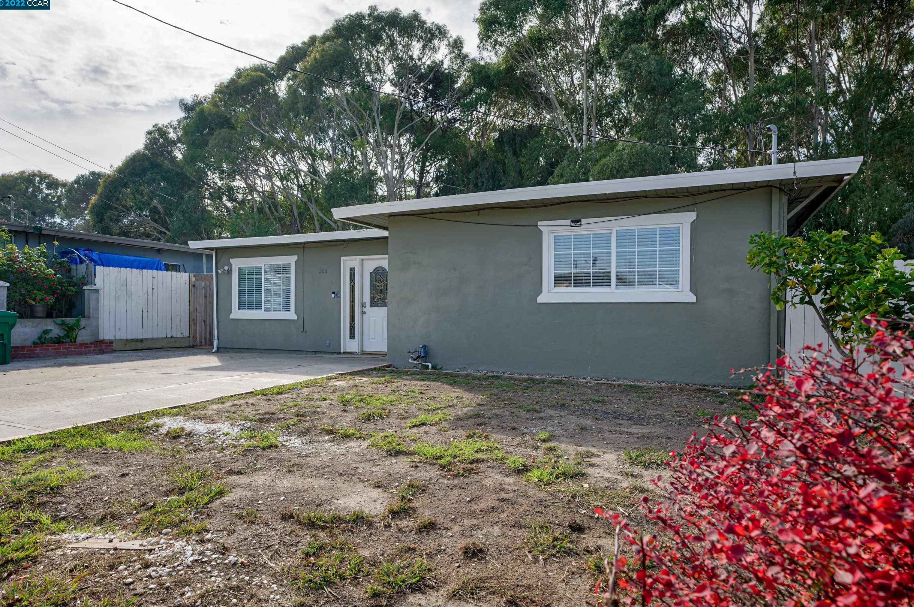 384 Christine Dr, Richmond, CA 94806-1106