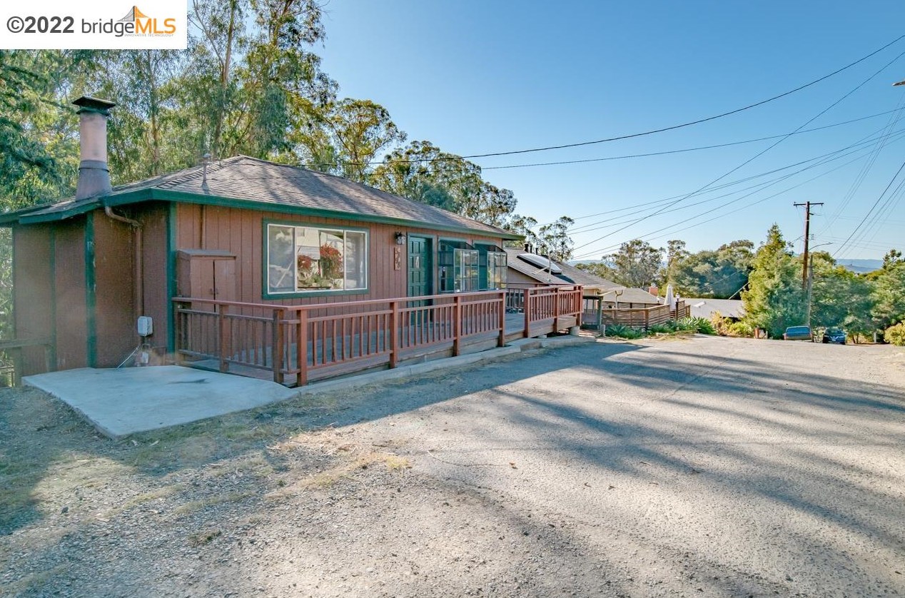 5898 Grand Canyon Ave, Richmond, CA 94806-4238