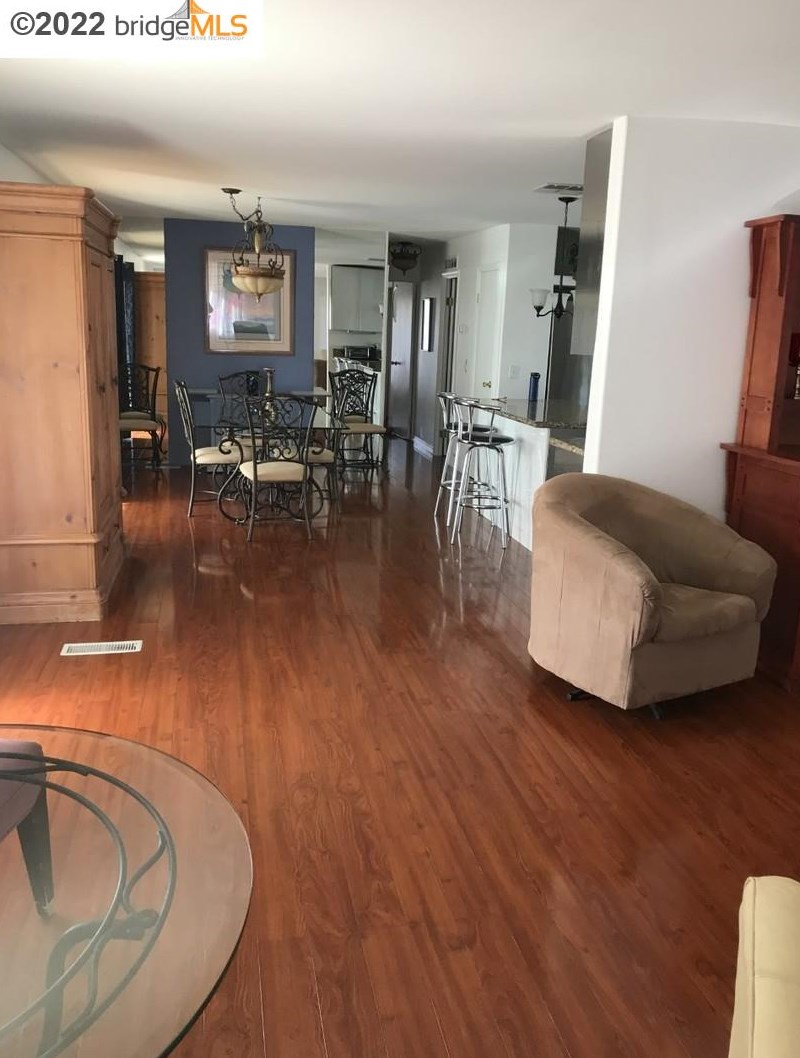 10 Via Valverde, Cathedral City CA  92234-1528 exterior