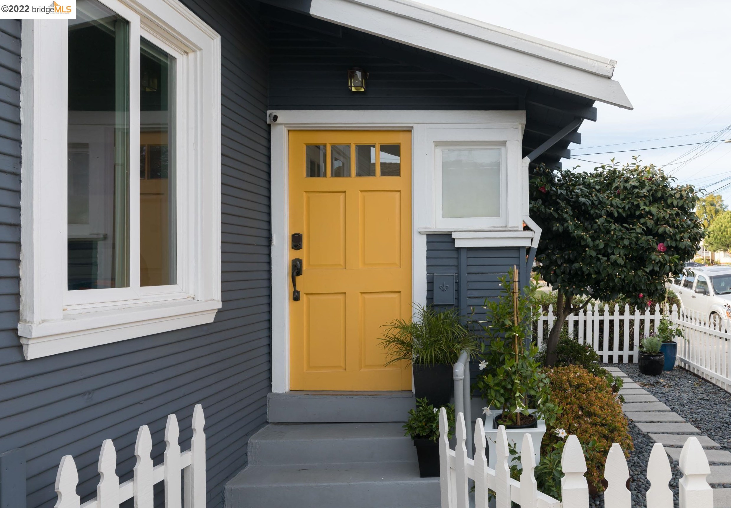 3623 Redding St, Oakland, CA 94619-1321