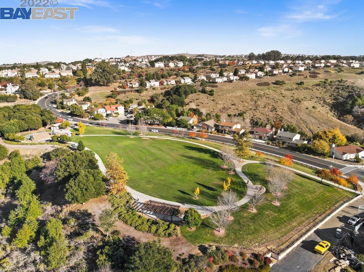 3672 Skyline Dr, Hayward, CA 94542